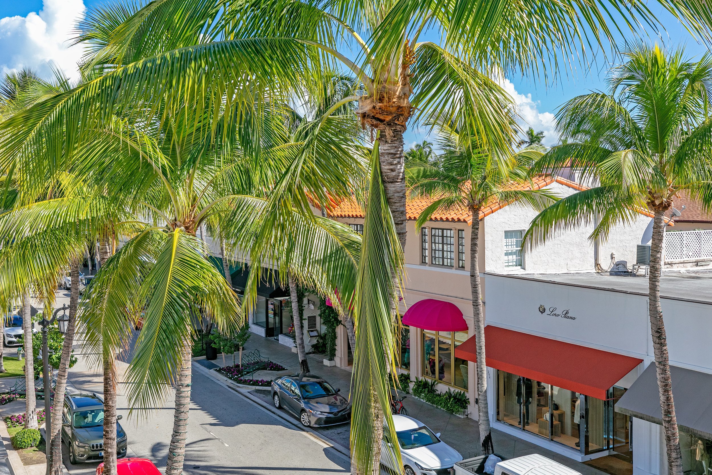 415 Hibiscus Avenue Todd Michael Glaser Sells One-Of-A-Kind Worth Avenue Penthouse Atop Tiffany & Co. Building In Palm Beach For $18 Million 24.jpg