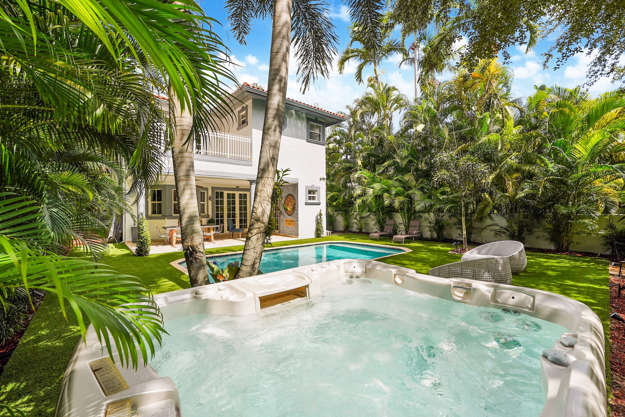 Check Out 'Villa Versace' In Miami Shores Asking $2.195 Million 6.jpg