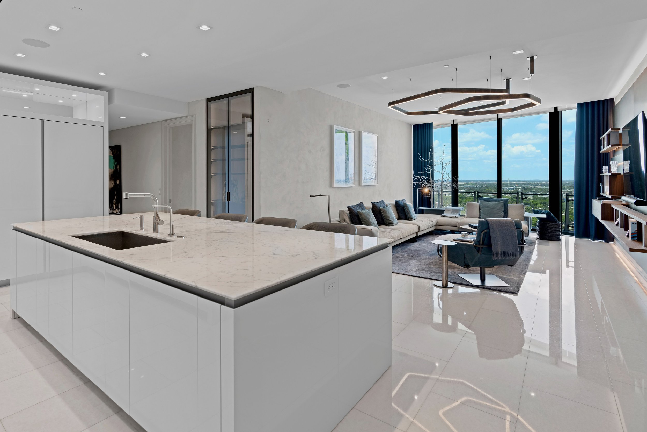 Step Inside An Ultra-Luxe Condo At The Bristol In West Palm Beach Asking $23.9 Million, Over $4,600 Per Square Foot 13.jpg