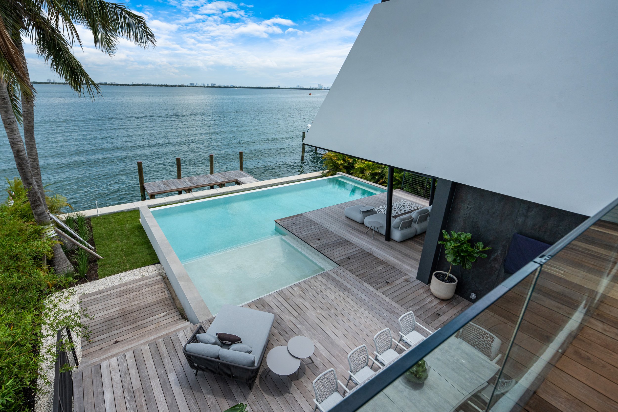 Venetian Islands Waterfront Contemporary Spec Home 'Villa Marco' Hits Market For $23.5 Million15.jpg