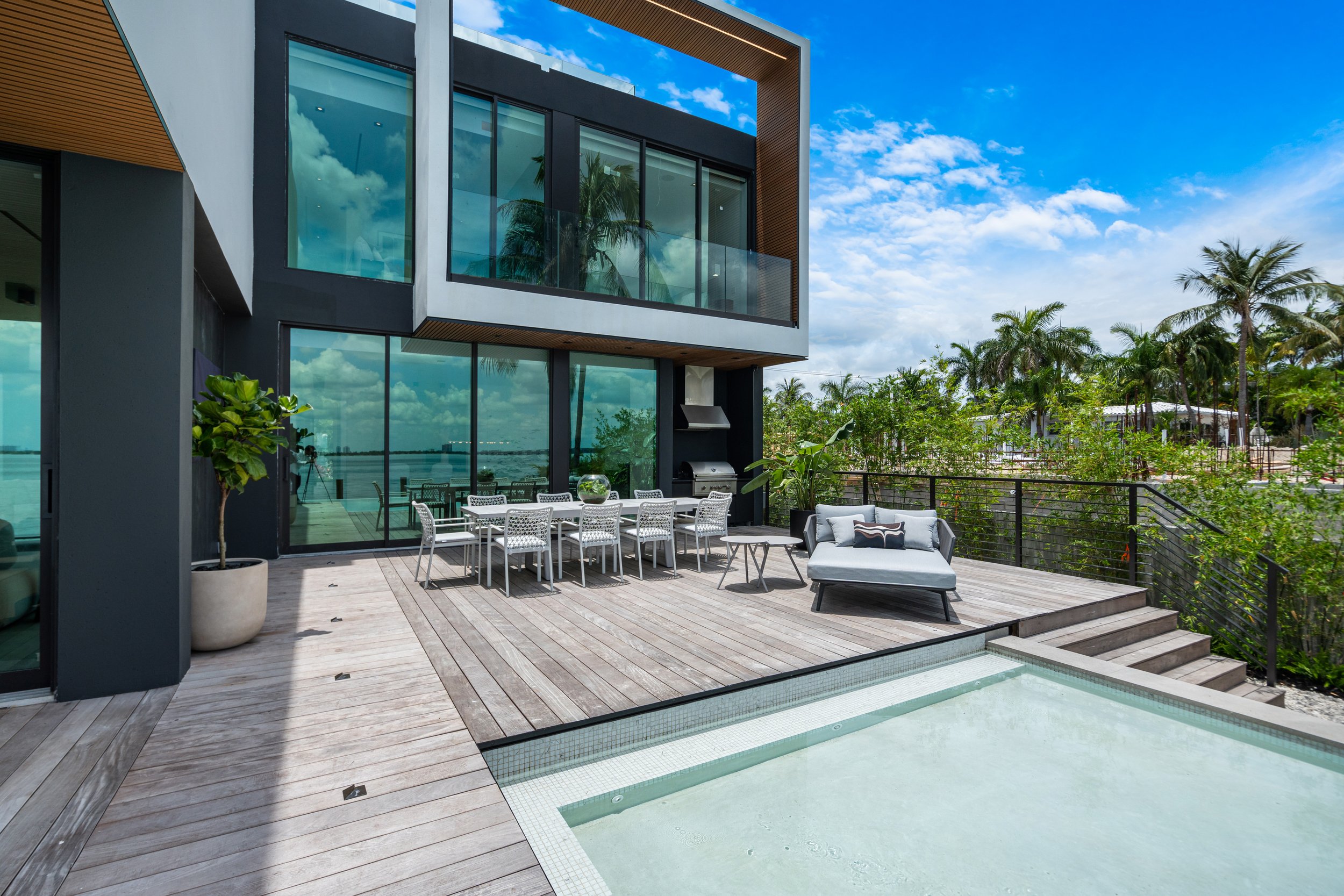Venetian Islands Waterfront Contemporary Spec Home 'Villa Marco' Hits Market For $23.5 Million24.jpg