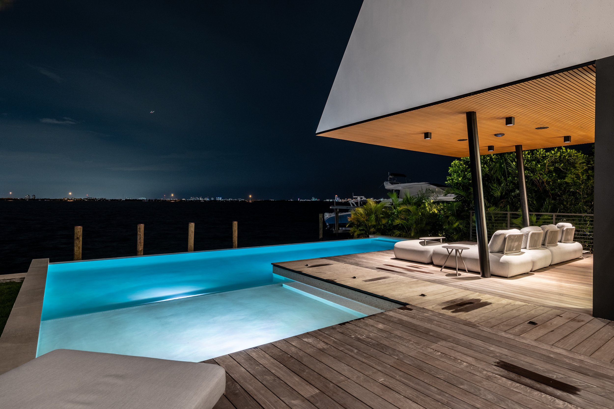 Venetian Islands Waterfront Contemporary Spec Home 'Villa Marco' Hits Market For $23.5 Million38.jpg