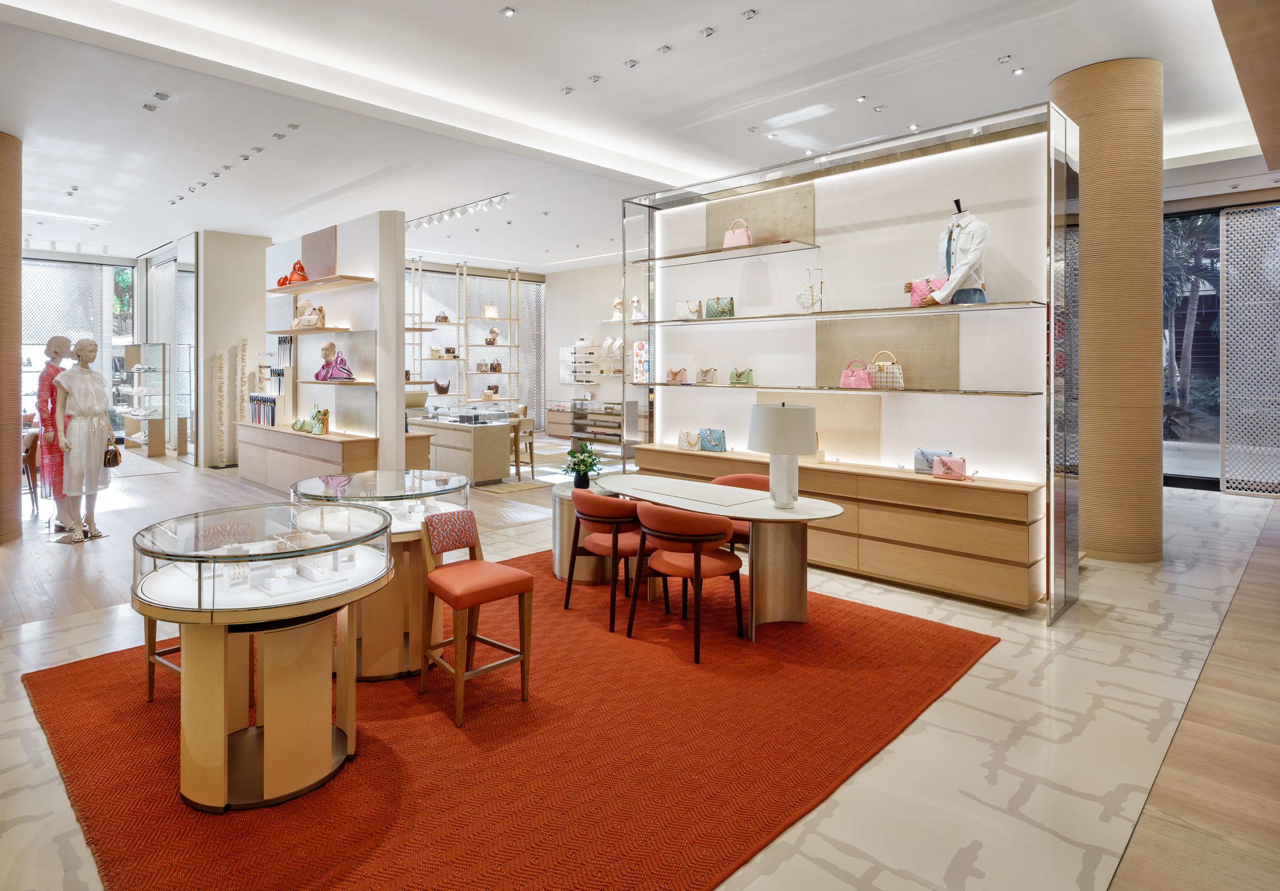 Louis Vuitton Miami Coral Gables Neiman Marcus (CLOSED) store