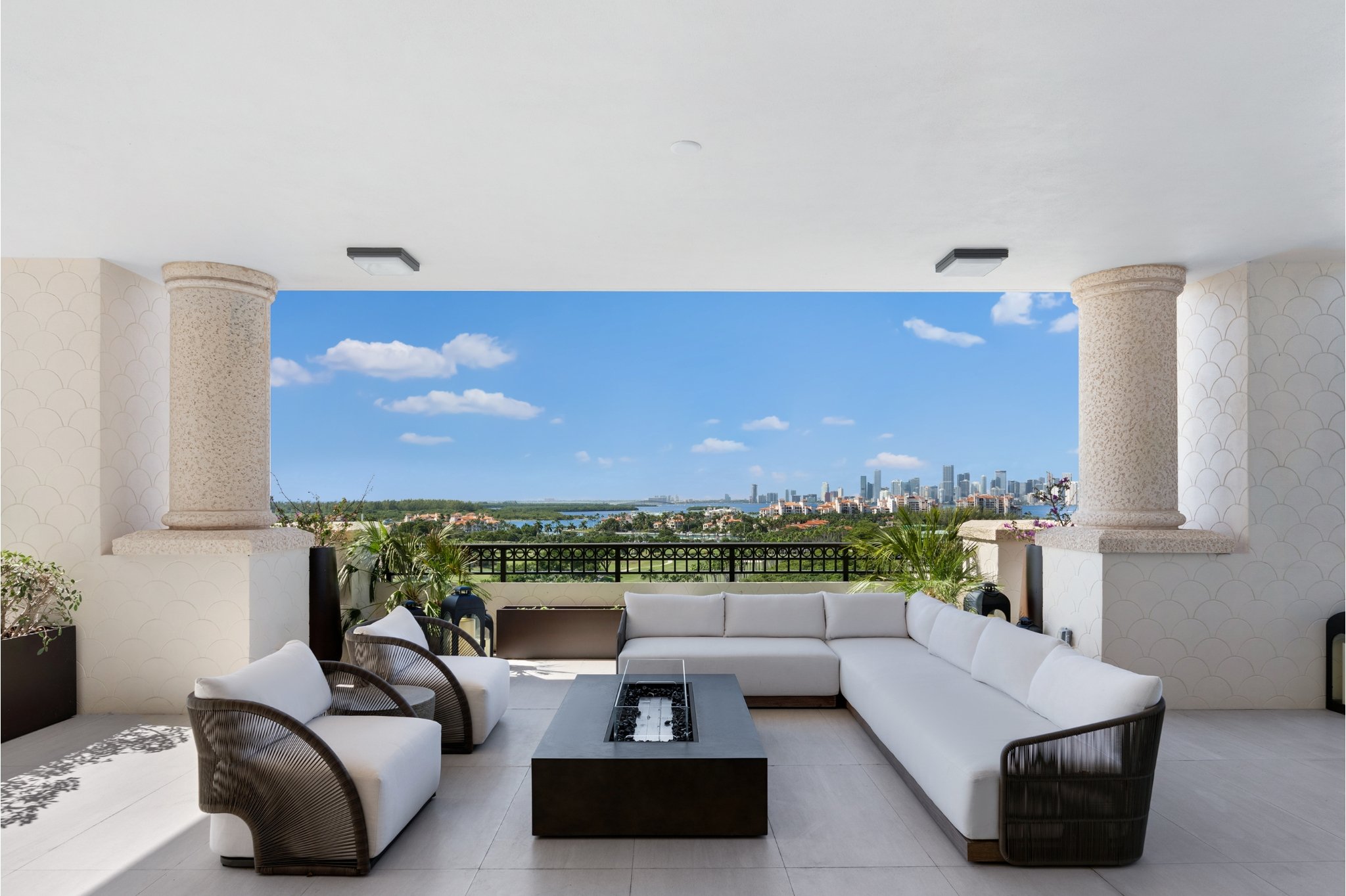 Tennis Star Caroline Wozniacki And Former NBA Star David Lee List Fisher Island Penthouse For $42.5 Million 8.jpg