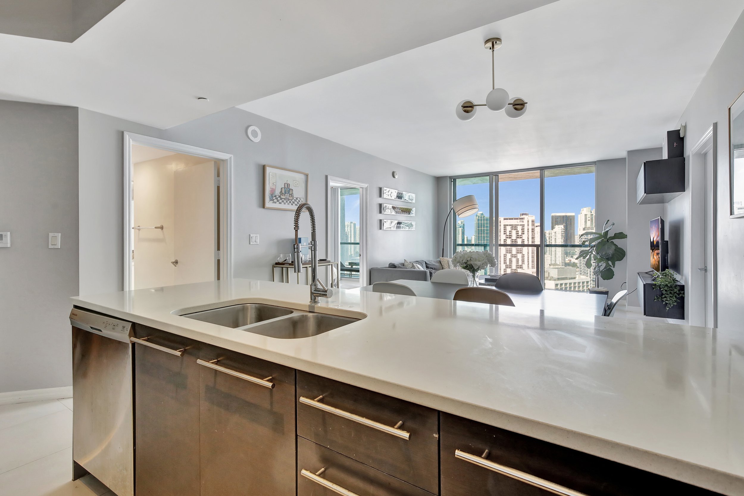 Check Out This Two-Bedroom Condo For Under $900K In Brickell 27.jpg