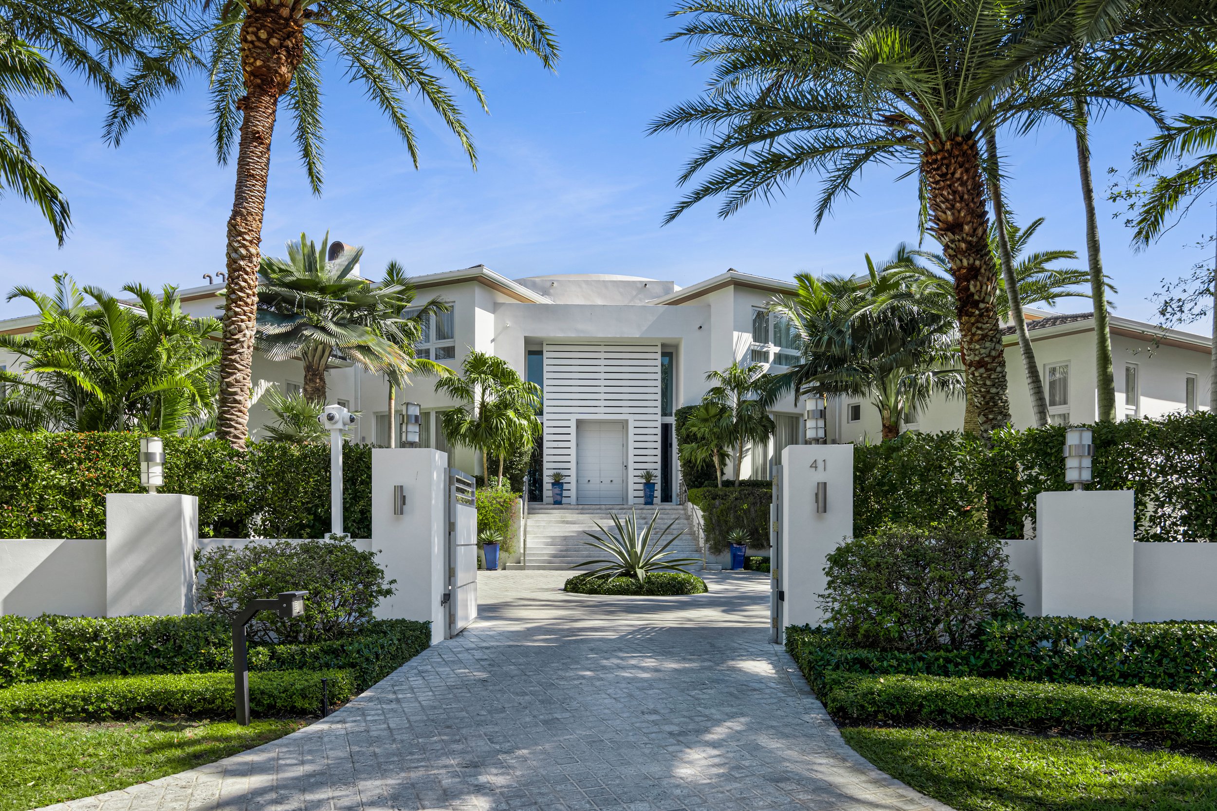 Coral Gables Waterfront Estate Hits The Market For $57 Million 3.jpg