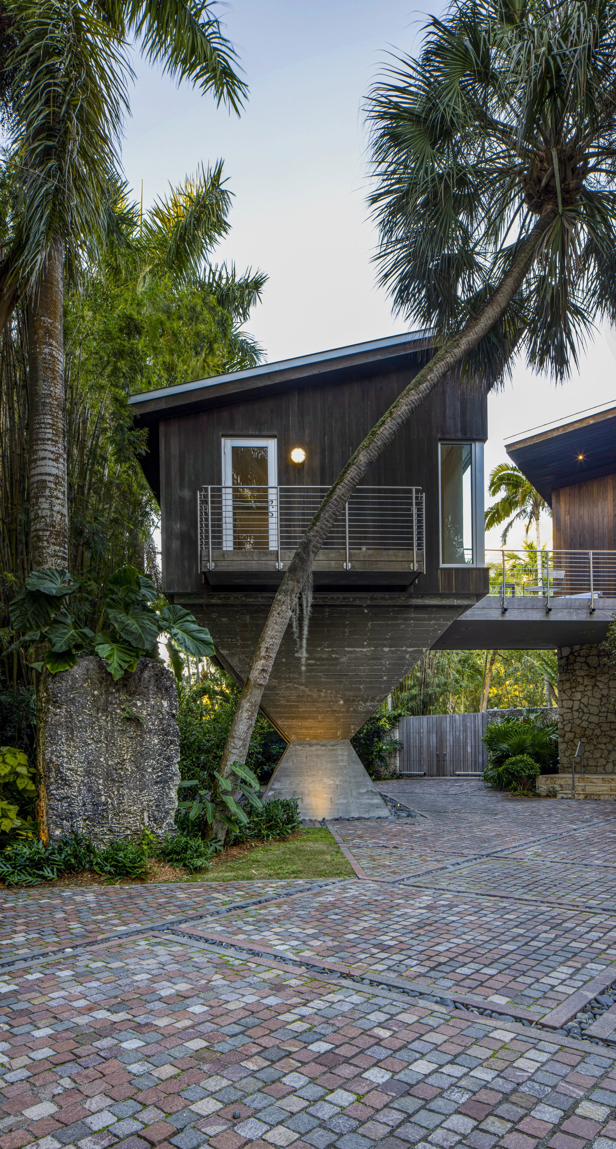 4.5 Acre Coconut Grove Waterfront Estate 'Banyan Ridge' Hits The Market For $135 Million 12.jpg