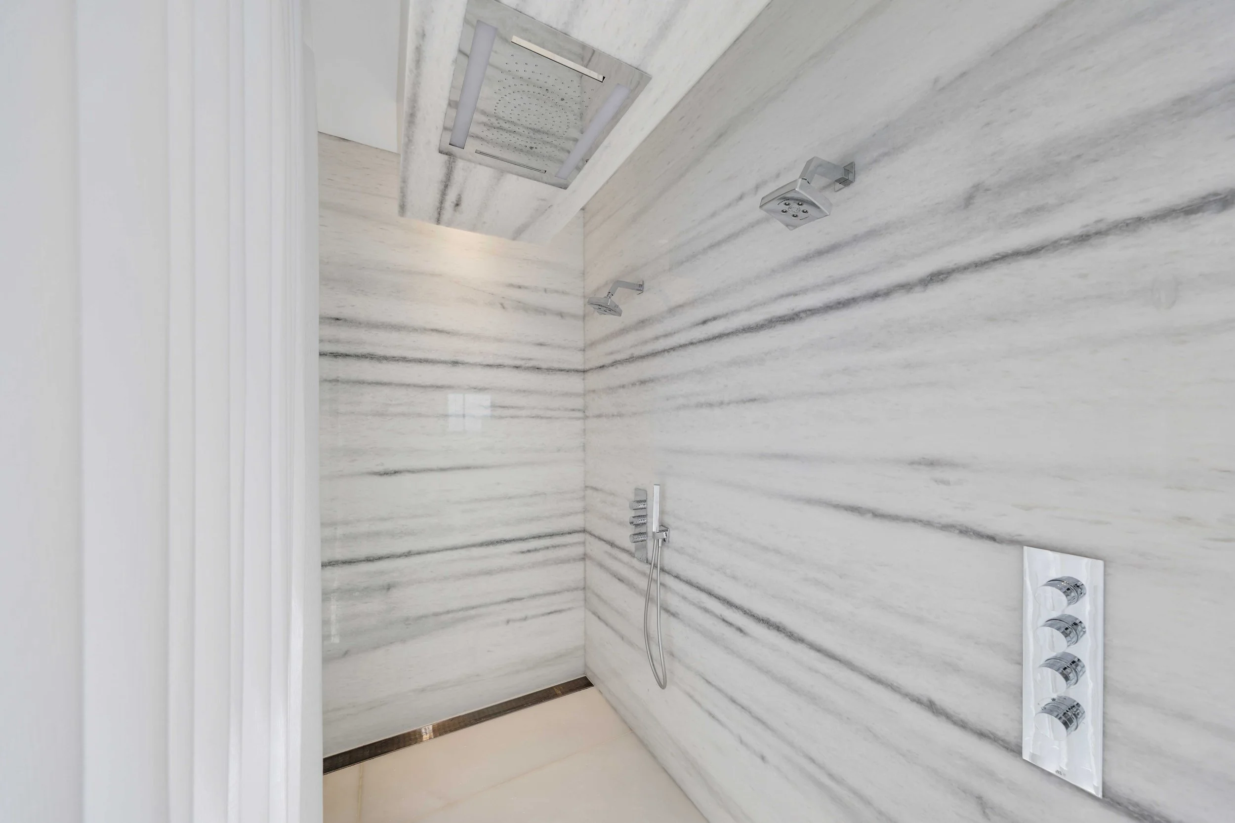 Billionaire King of Subprime Car Loans Lists Lavish Highland Beach Oceanfront Estate With Sky Deck For $44 Million 31.jpg