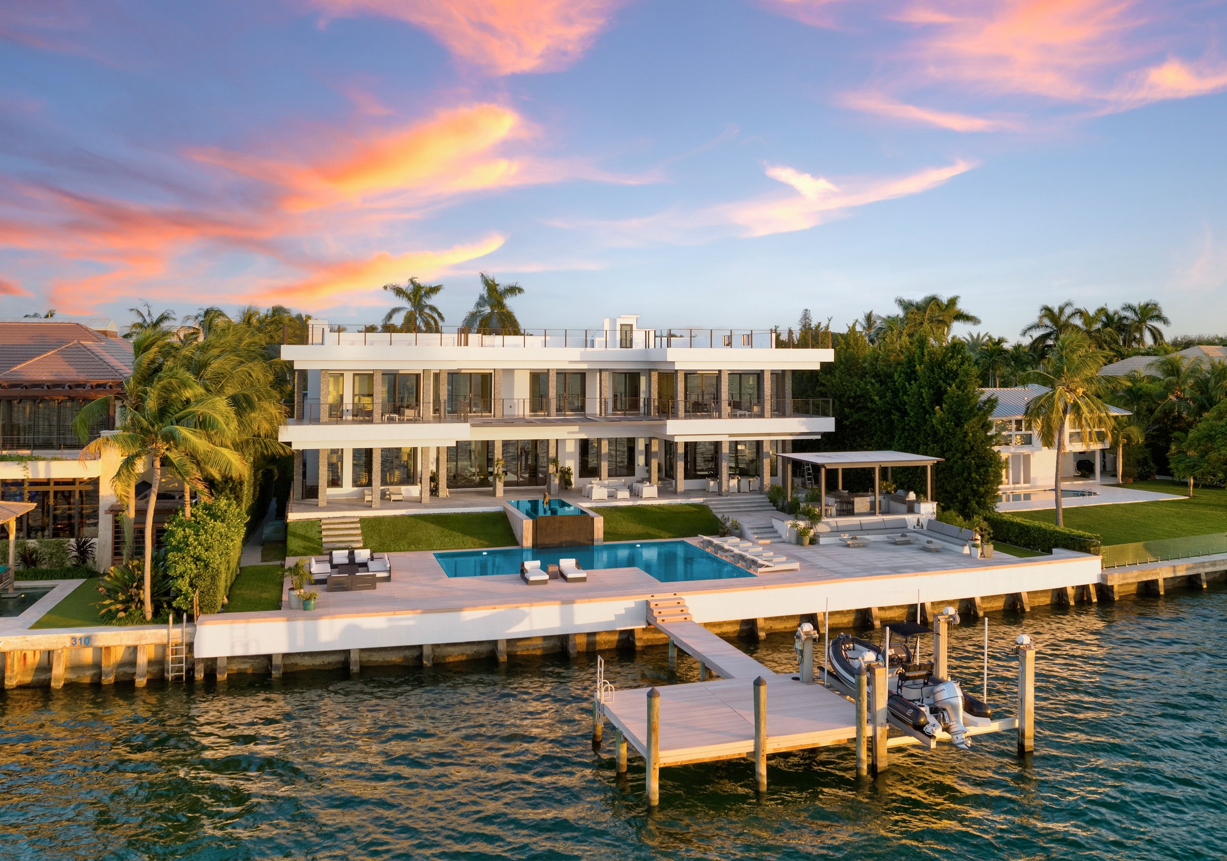 Check Out This Key Biscayne Home Which Just Sold For A Record $31.75 Million on Harbor Drive 1.JPG