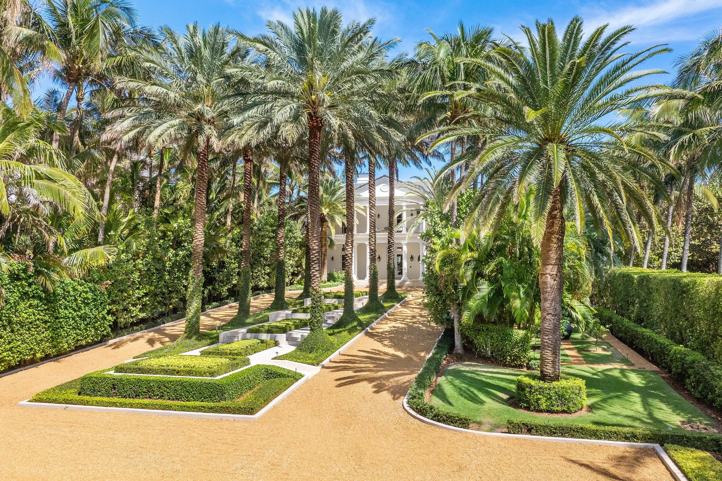 Palm Beach Oceanfront Estate Hits the Market For $73 Million With 168' Of Ocean Frontage 43.jpg