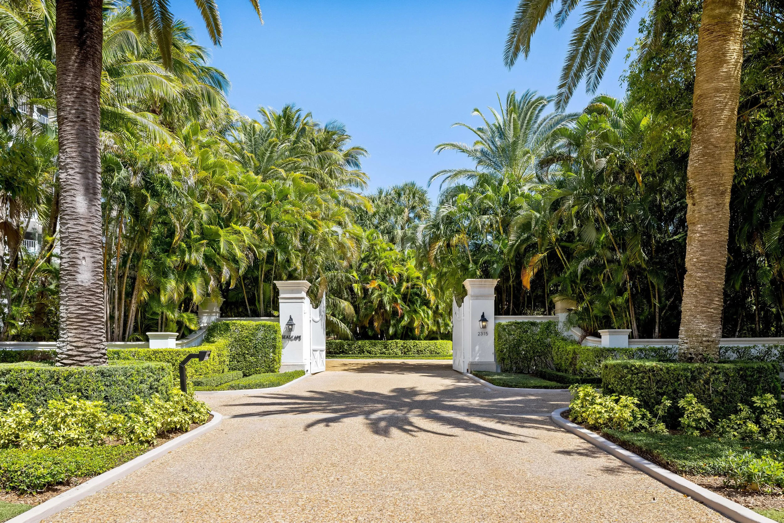 Palm Beach Oceanfront Estate Hits the Market For $73 Million With 168' Of Ocean Frontage 44.jpg