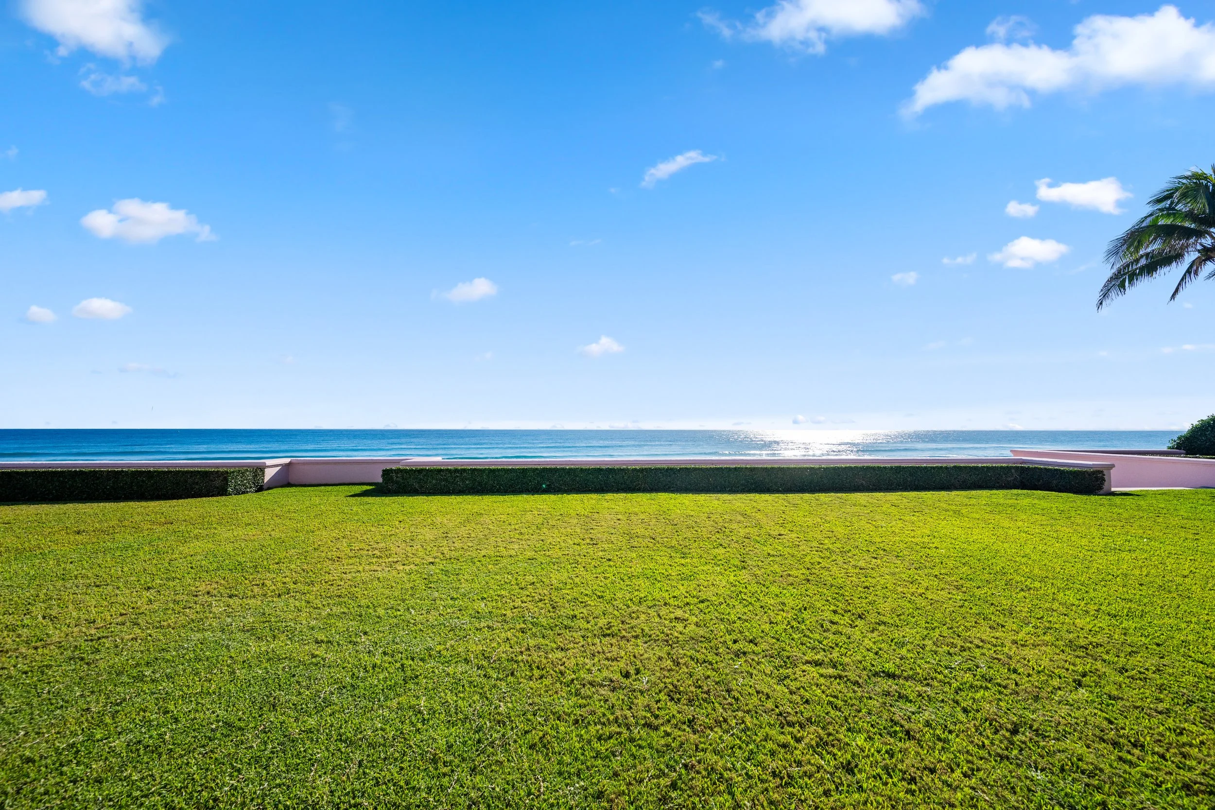 Iconic Palm Beach Estate With 250' Of Oceanfront Hits The Market For $185 Million 19.jpg