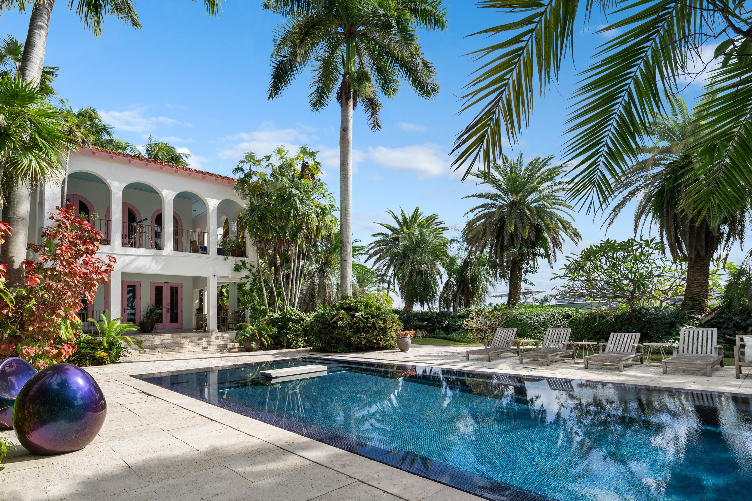 RIVANI Acquires $23 Million Palm Island Waterfront Estate, Plans Landmark Multi-Million Transformation 3.JPG