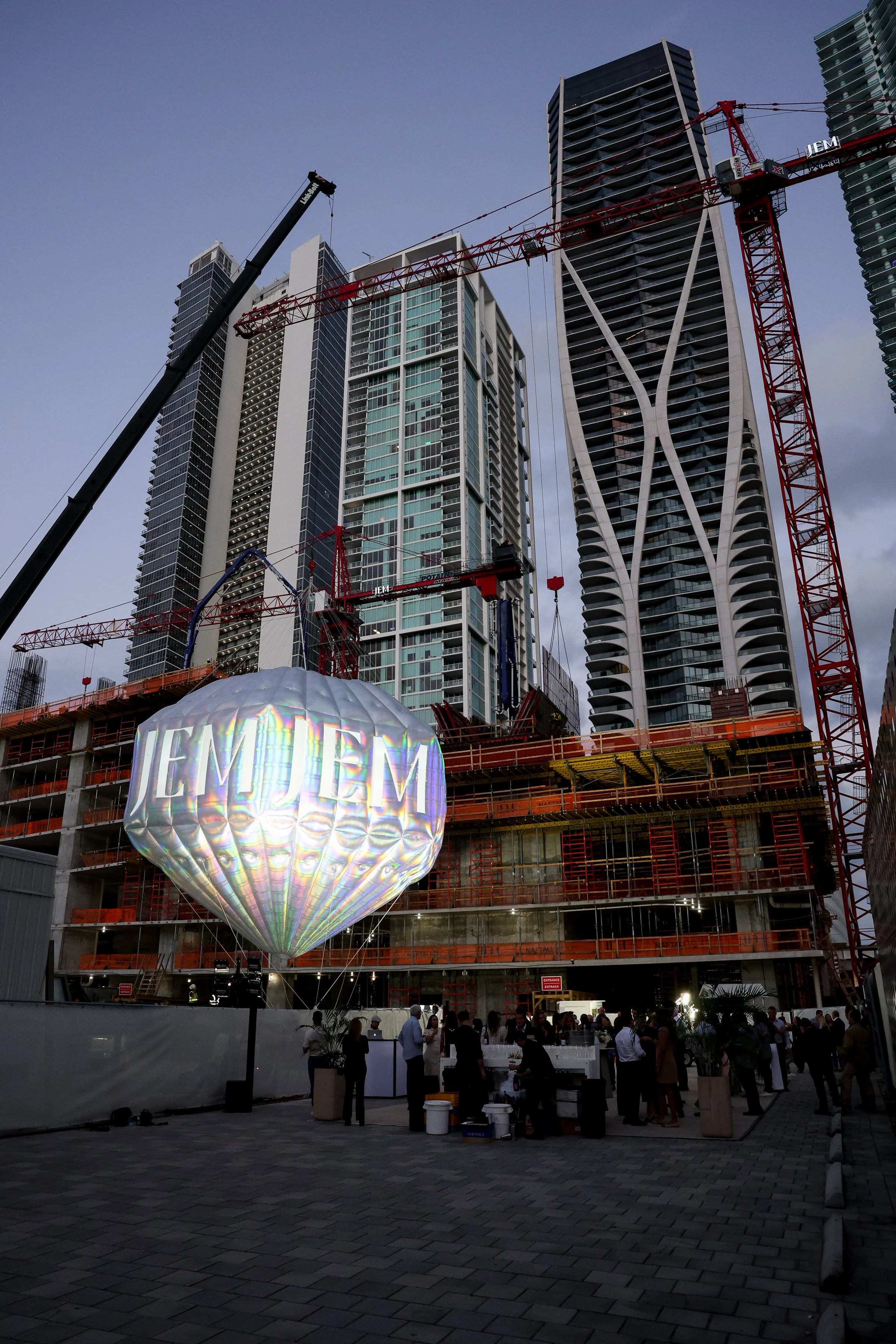 Naftali Group Debuts JEM in the Sky as Art Basel Begins 5.jpg