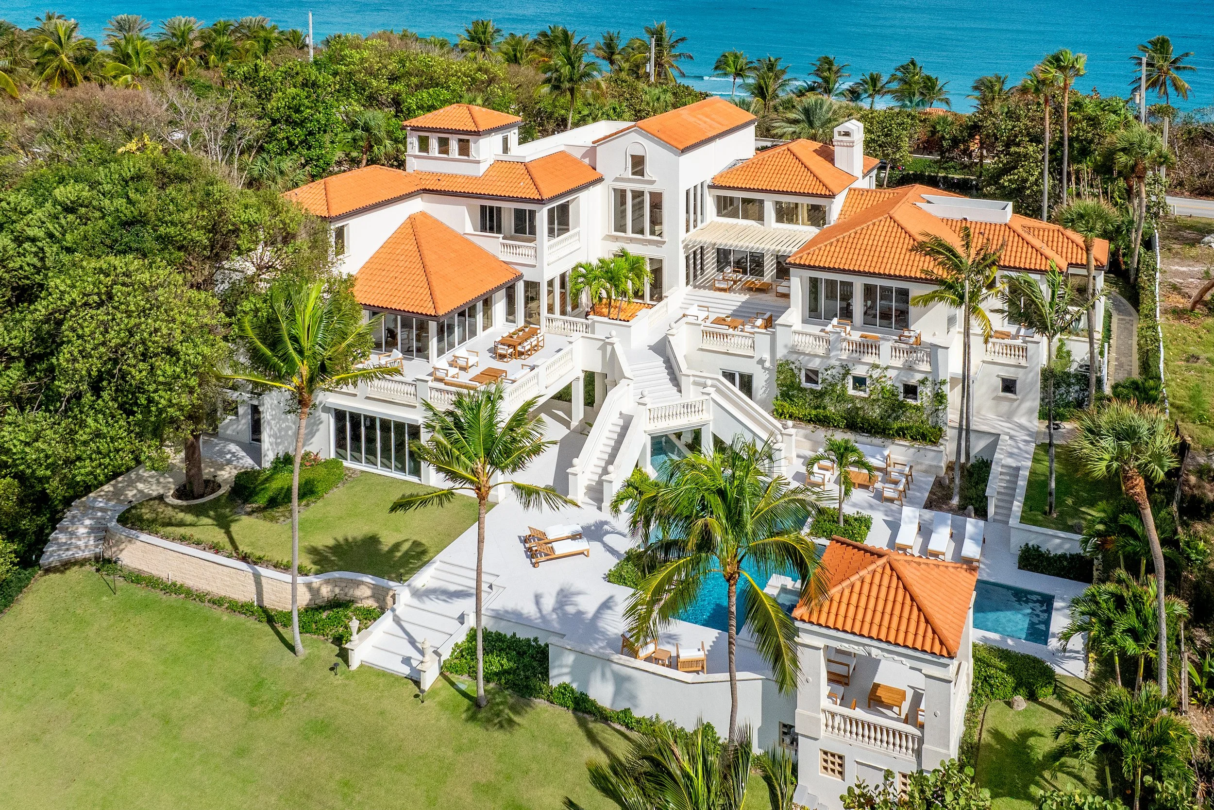 Sean Hannity's Billionaire's Row Ocean-To-Intracoastal Manalapan Estate Hits Market For $44.9 Million 4.jpg