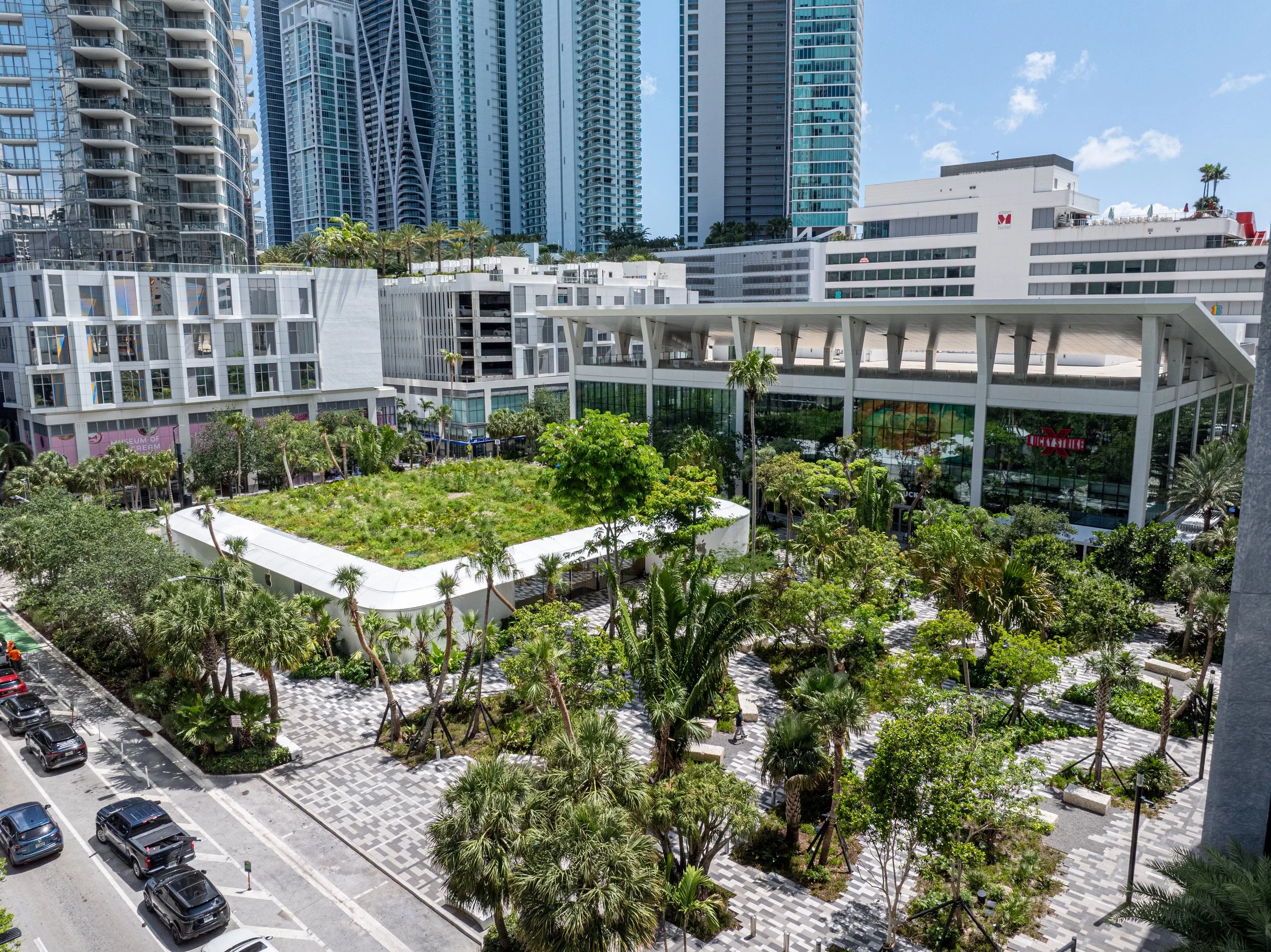 Miami Worldcenter Associates Sells Development's Retail and Entertainment District to Falcone Group and Partners For $210 Million 2.JPG