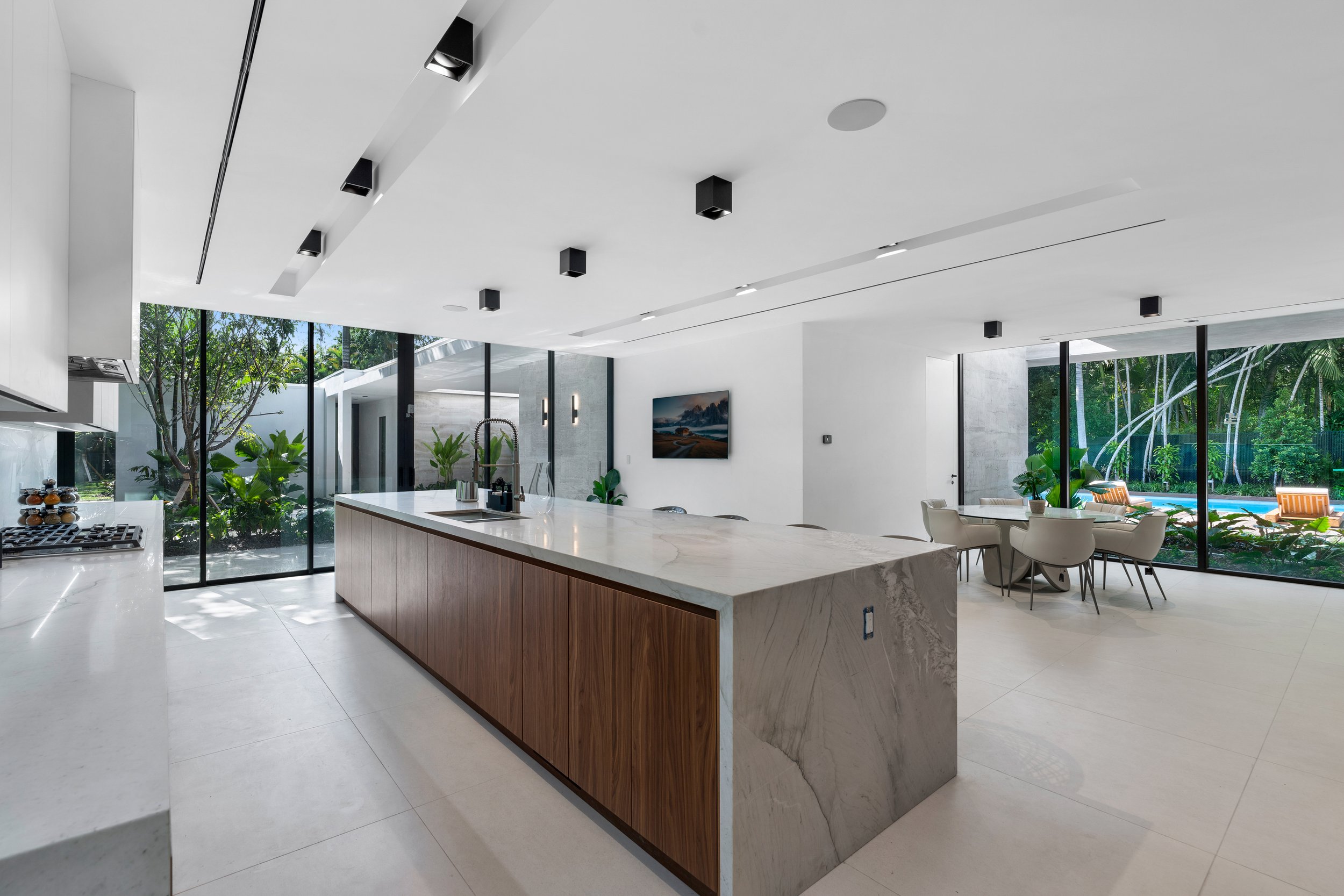 Sabal Development Sells Contemporary Coconut Grove Estate For $22.5 Million 7.JPG
