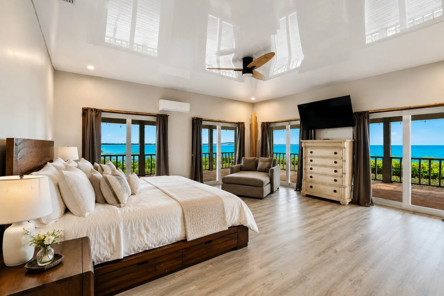 Private Island in the Florida Keys With Helipad and Solar Power Lists For $16 Million 19.jpg