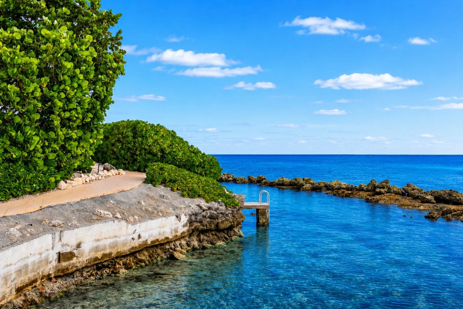 Private Island in the Florida Keys With Helipad and Solar Power Lists For $16 Million 24.jpg