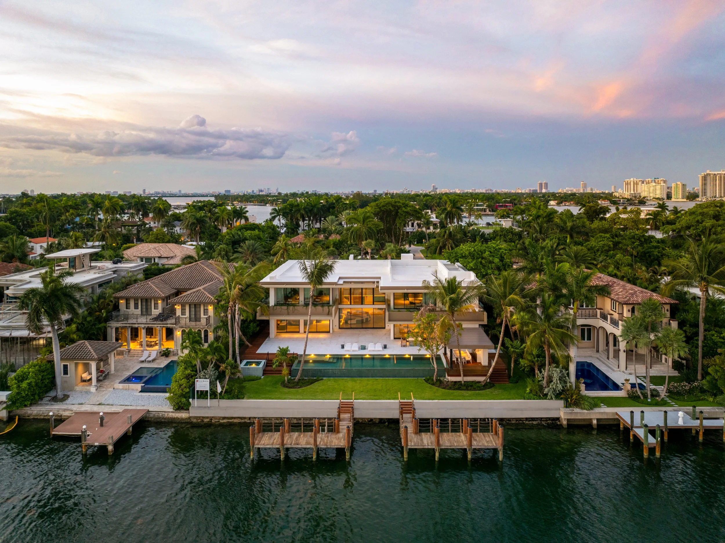Waterfront Estate on Hibiscus Island Sells For $51.5 Million Setting New Record on Miami Beach's Palm and Hibiscus Island 141.jpg
