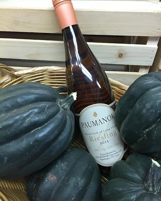 Come by today for a rainy day wine tasting at the Amagansett Wine Stand and sample our selection of Local wines, including this @paumanokvineyards Riesling from the North Fork of Long Island. Open 12-7pm at 367 Main Street, Amagansett (Open Columbus 