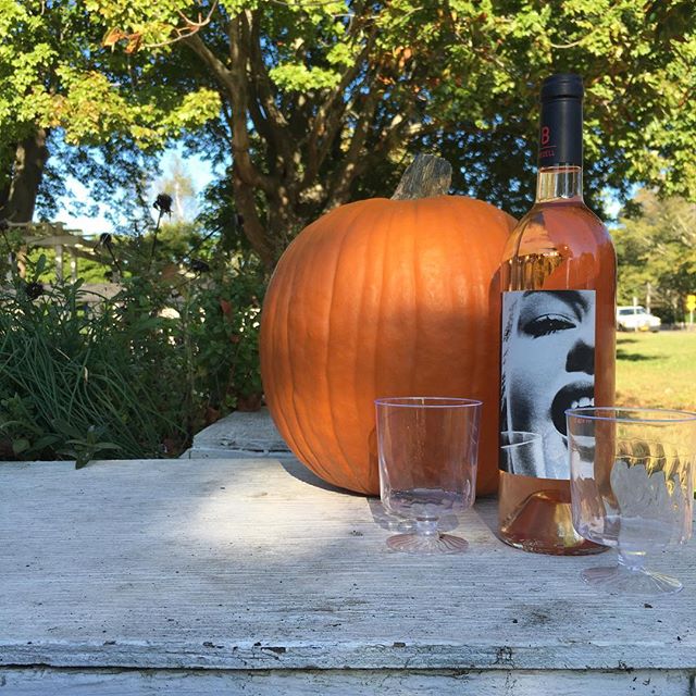 Sunny Sunday! Ros&eacute;, pumpkins and Halloween treats at the Amagansett Wine Stand and @amagansettfarmersmarket Open until 10pm tonight! Visit us for a local Halloween wine tasting at 367 Main Street, Amagansett.