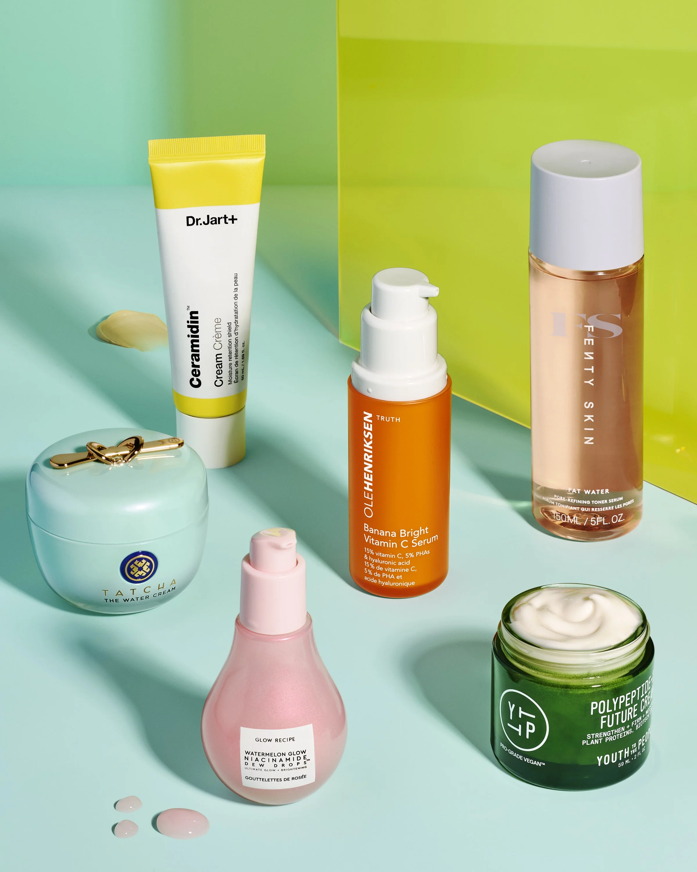  Concept and art direction for July 4th and skincare-forward posts for Sephora’s Instagram feed for July 2022.  