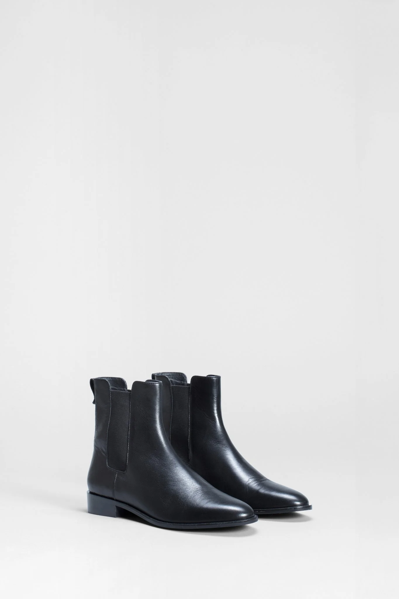 Elk Lauker Chelsea Boots Black.jpg