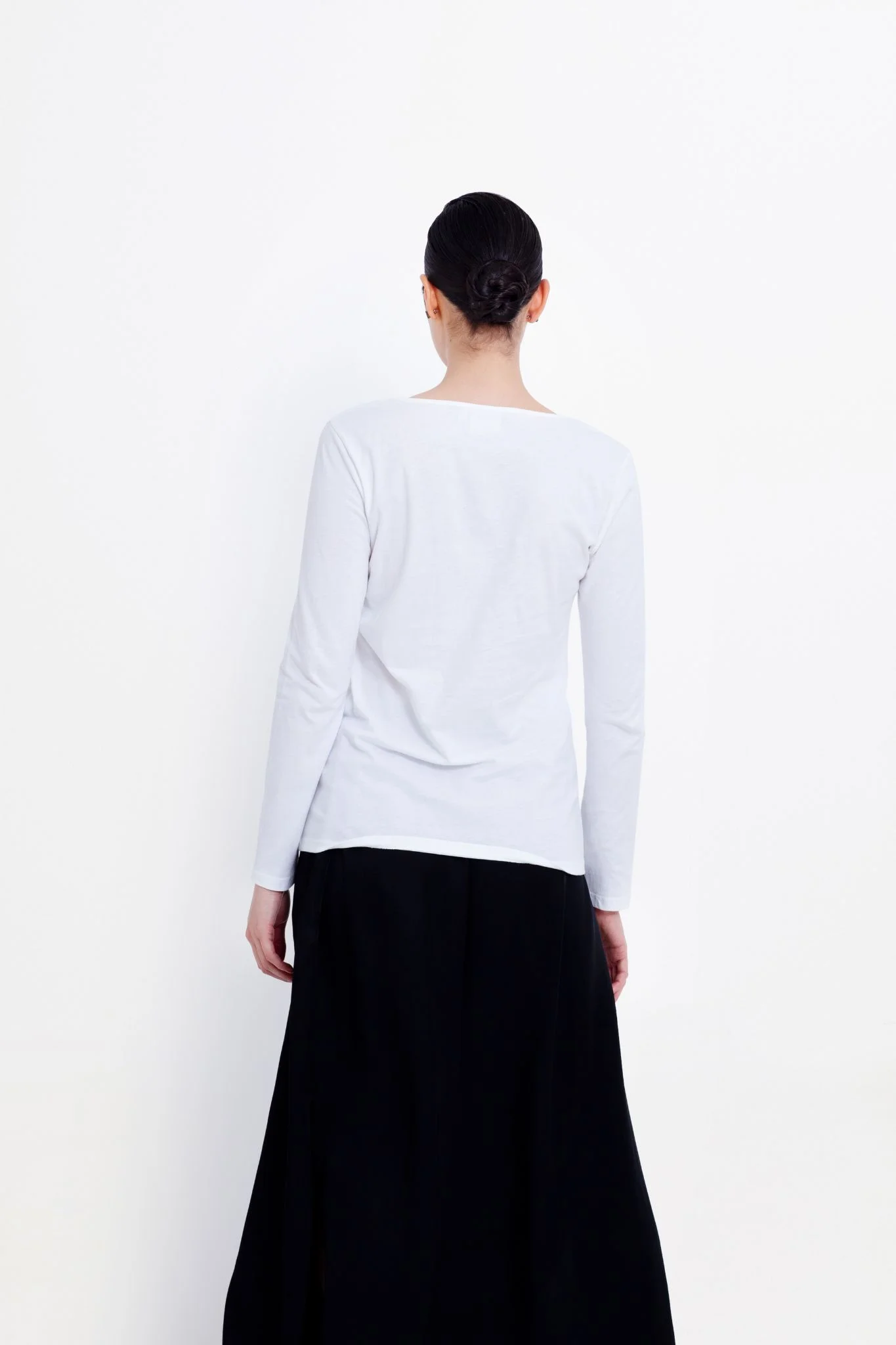 elk Saraby Skin elk the label white .jpg