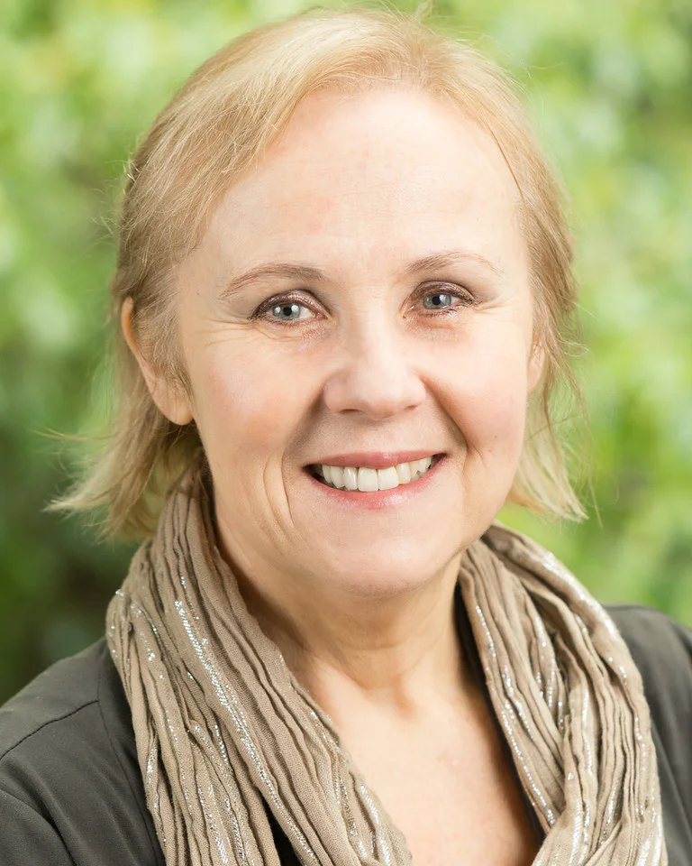 dir_Edwards-Bronwyn Edwards-20160130-03262-X2.jpg