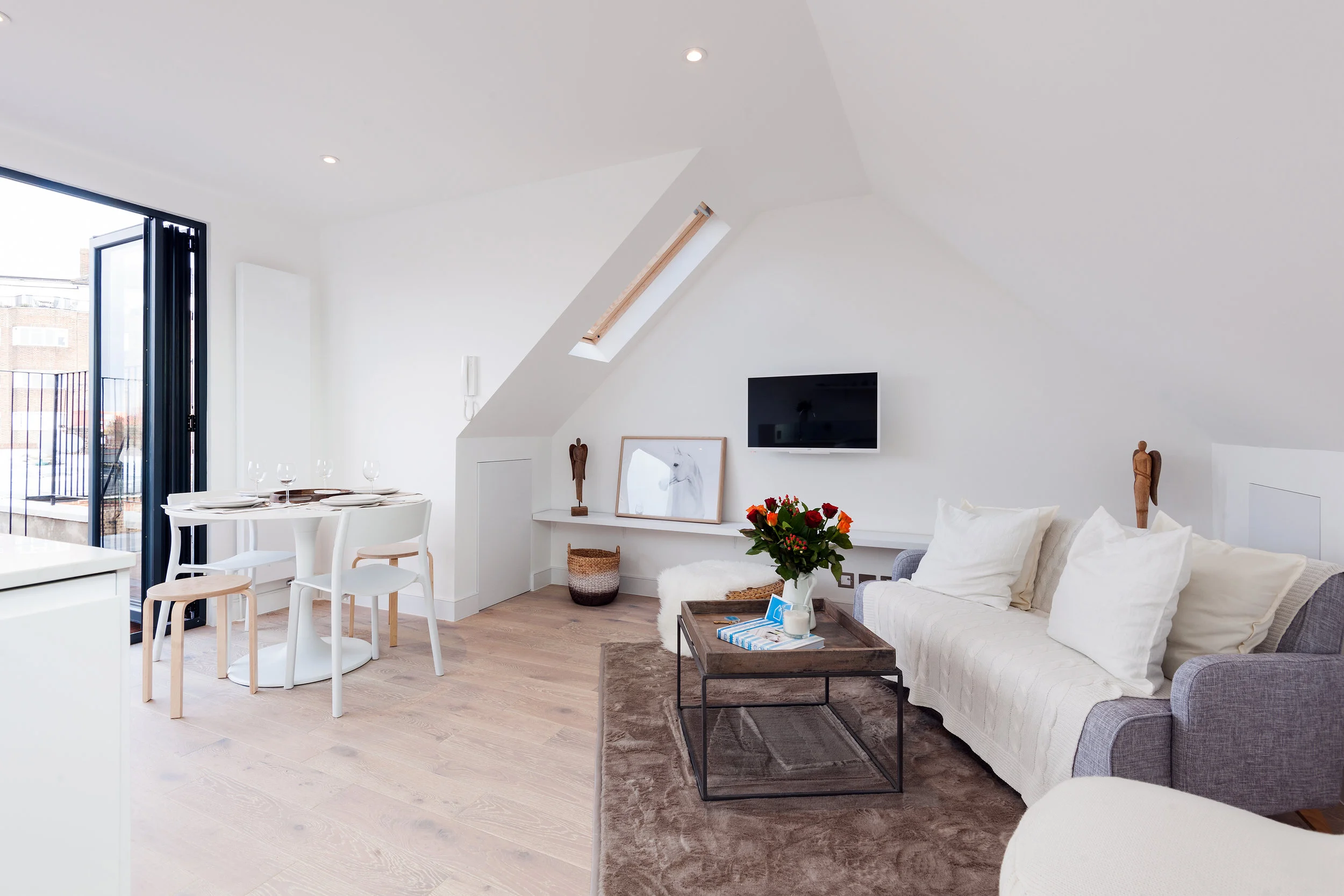 Comeragh rd 62 Top Floor 14.jpg