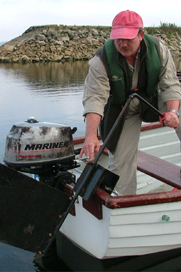 Attachign-rudder2.gif