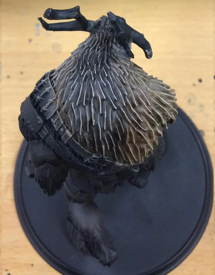 A glaze of Brown ink is applied to the whole area to unify our shades and highlights