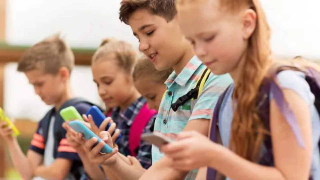 Why the age your child gets a smartphone matters more than we thought