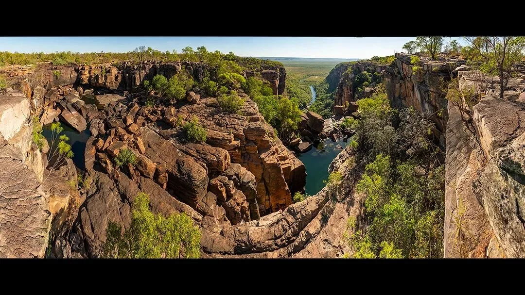 Jim Jim Falls, Kakadu National Park, Northern Territory

---------------------------------------------------------------------⁠
Nikon Z6
Nikkor 24-70mm f/2.8
Sirui W2204 Carbon Fibre Waterproof Tripod with K-30x Ball Head⁠
f/8
1/500s⁠
ISO200⁠
-------