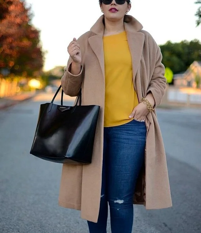 Moda de invierno para mujeres damas elegantes con ropa para clima frío