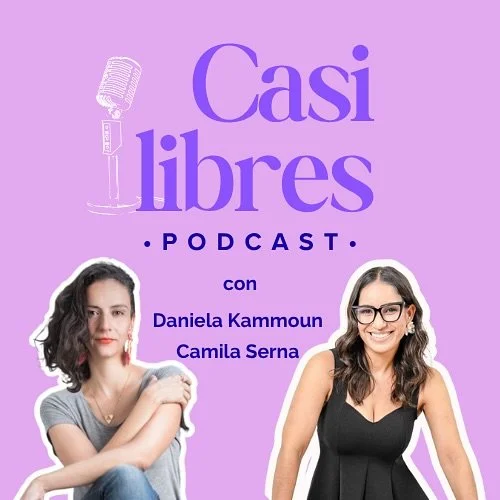 Un nuevo proyecto: Casi libres 🎙️

Con mi amiga @camila.serna.h tenemos un nuevo proyecto que me tiene muy emocionada. Un podcast que se llama Casi libres. 

Con Cami tengo una historia bonita, de esas amistades que nacen en las redes sociales, pero