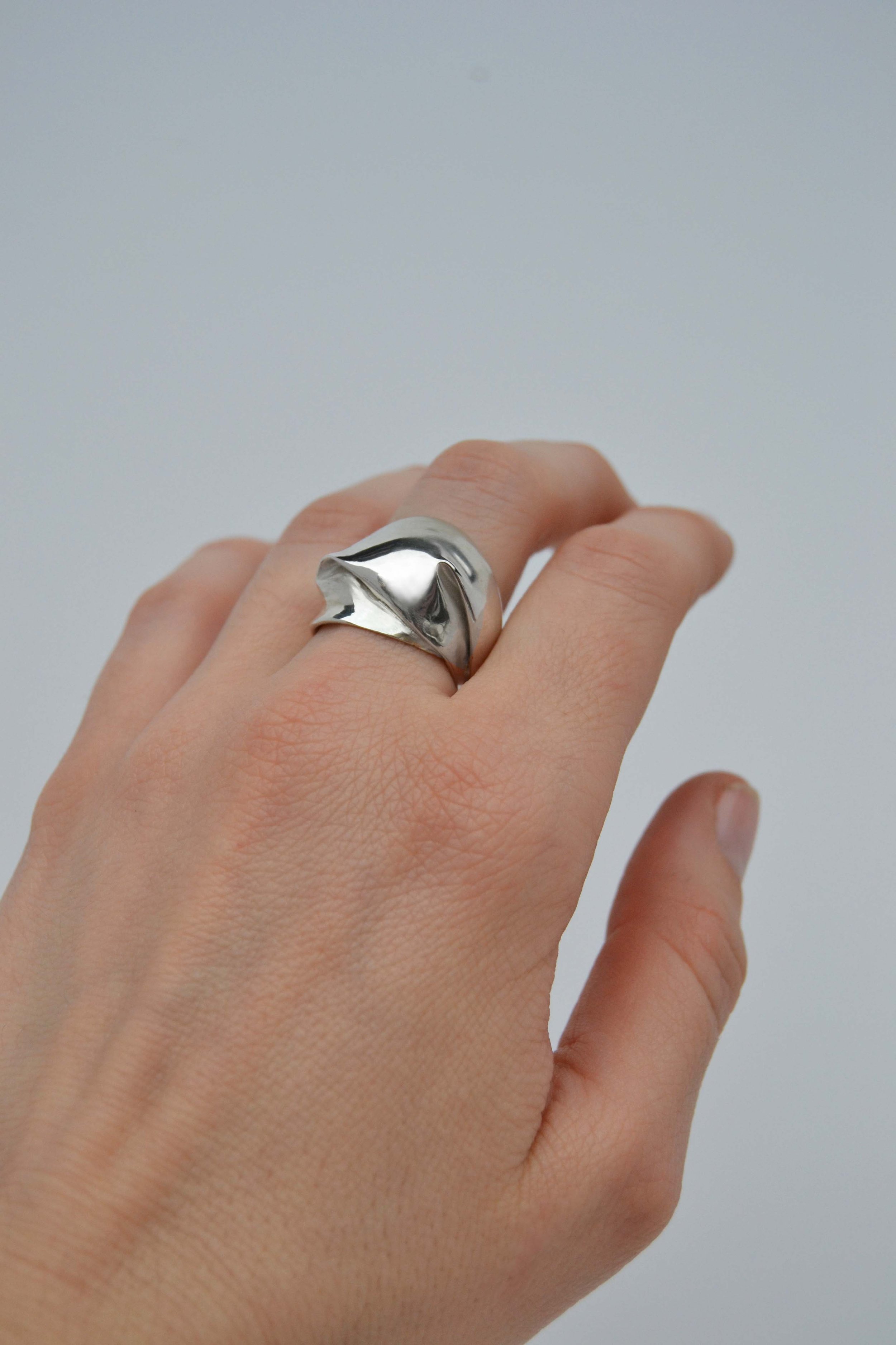 Julia_bartsch_unique_pieces_ring13_.jpg