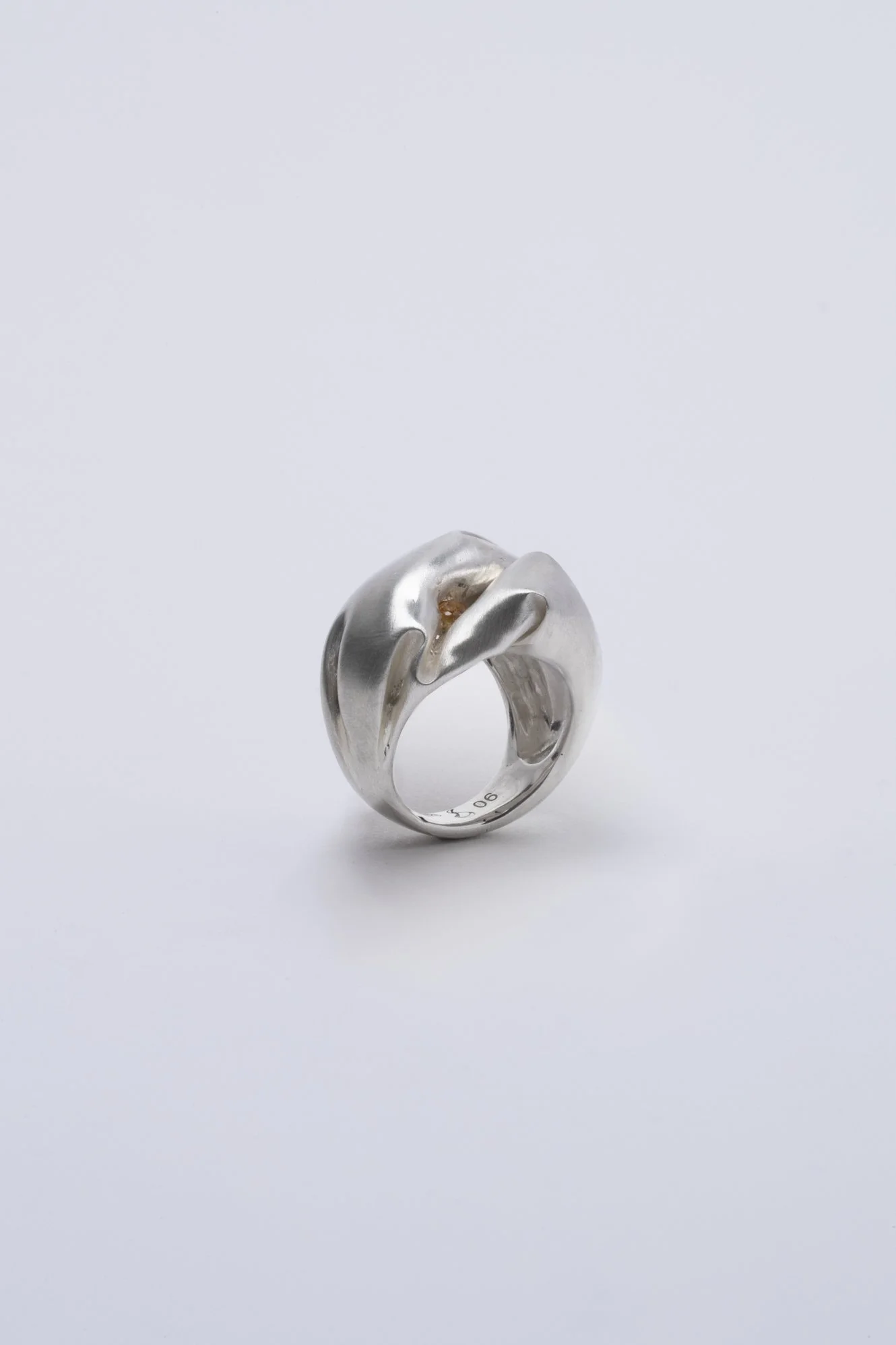 Ring S06