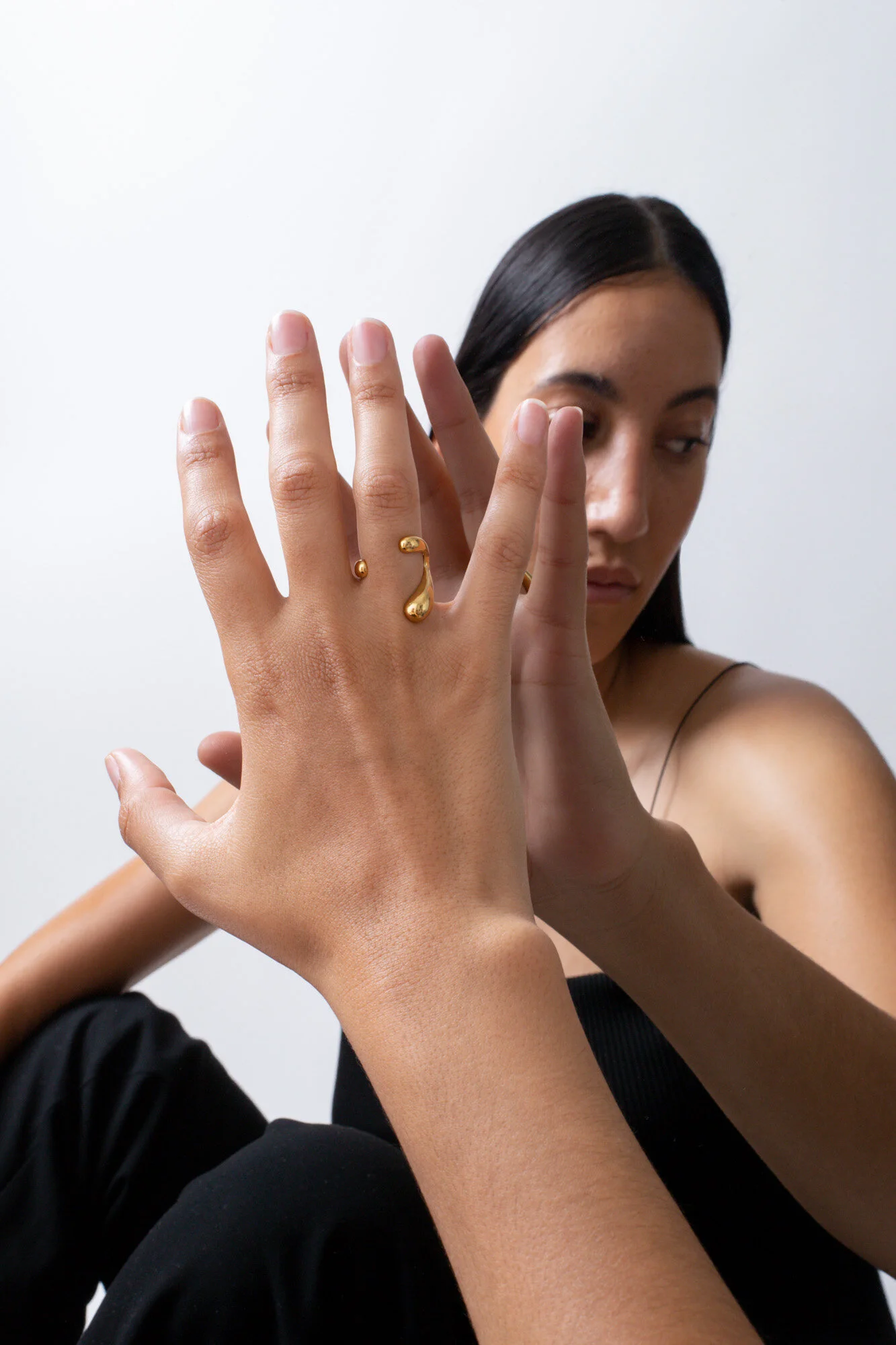 Julia Bartsch Jewellery ring gold vermeil model.jpg