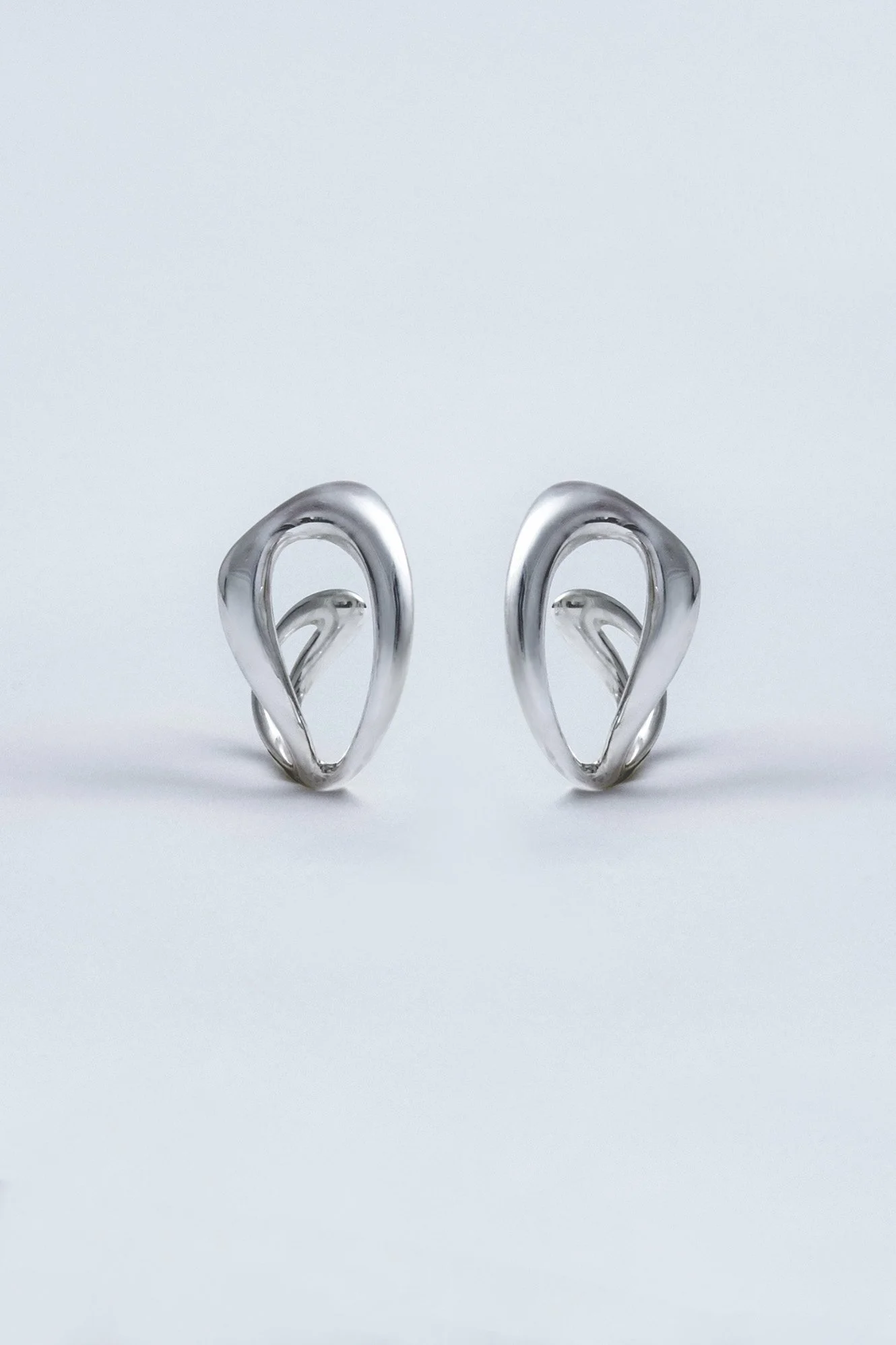 BEND earring Julia Bartsch Jewellery sterling silver 01 copy .JPG