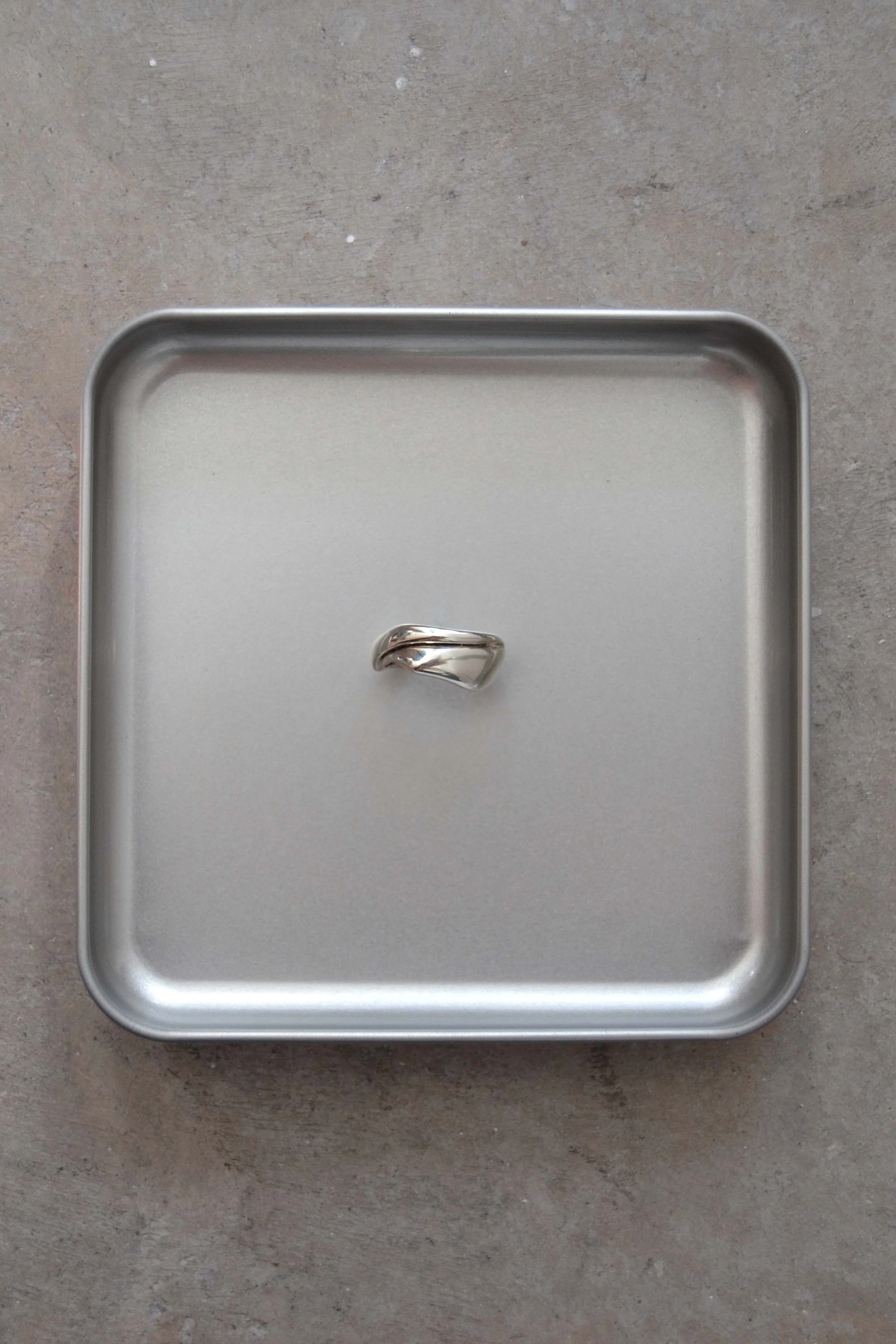julia-bartsch-curved-ring-silver-WR2.jpg
