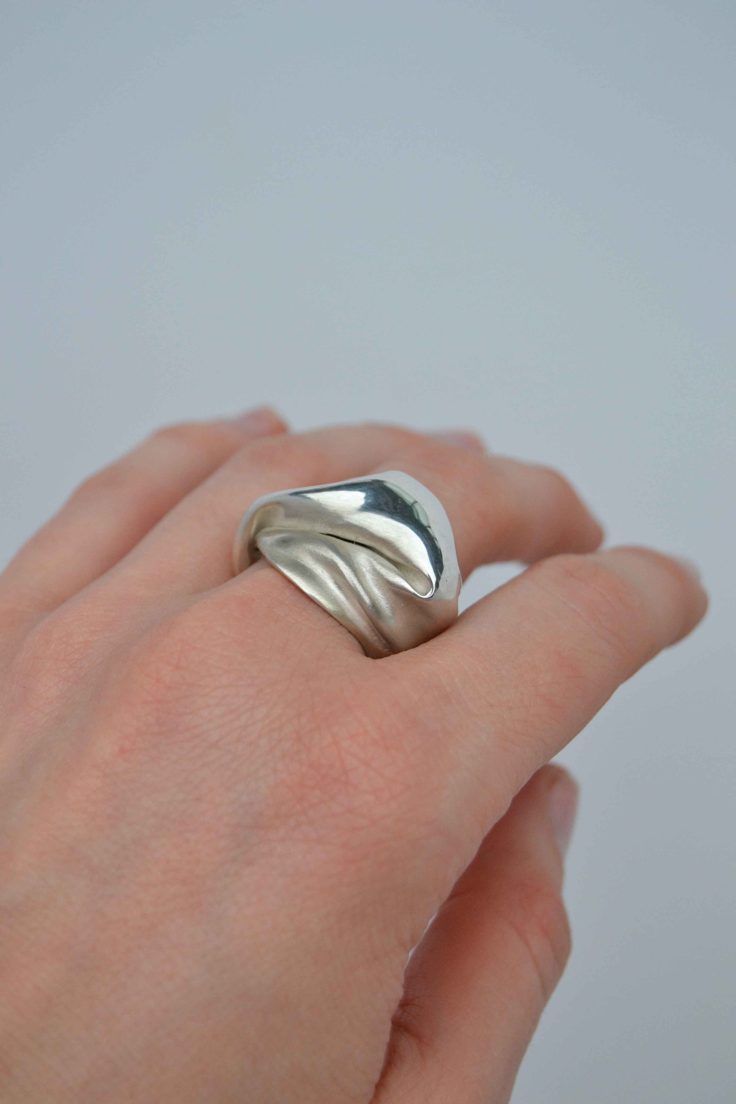 Julia-bartsch-unique-pieces-ring07__jpg.jpg