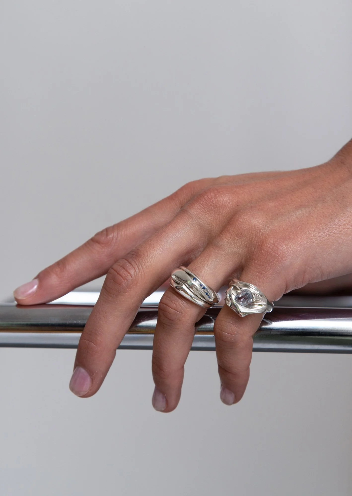 luxury-pale-sapphire-ring-styling-julia-bartsch.JPG