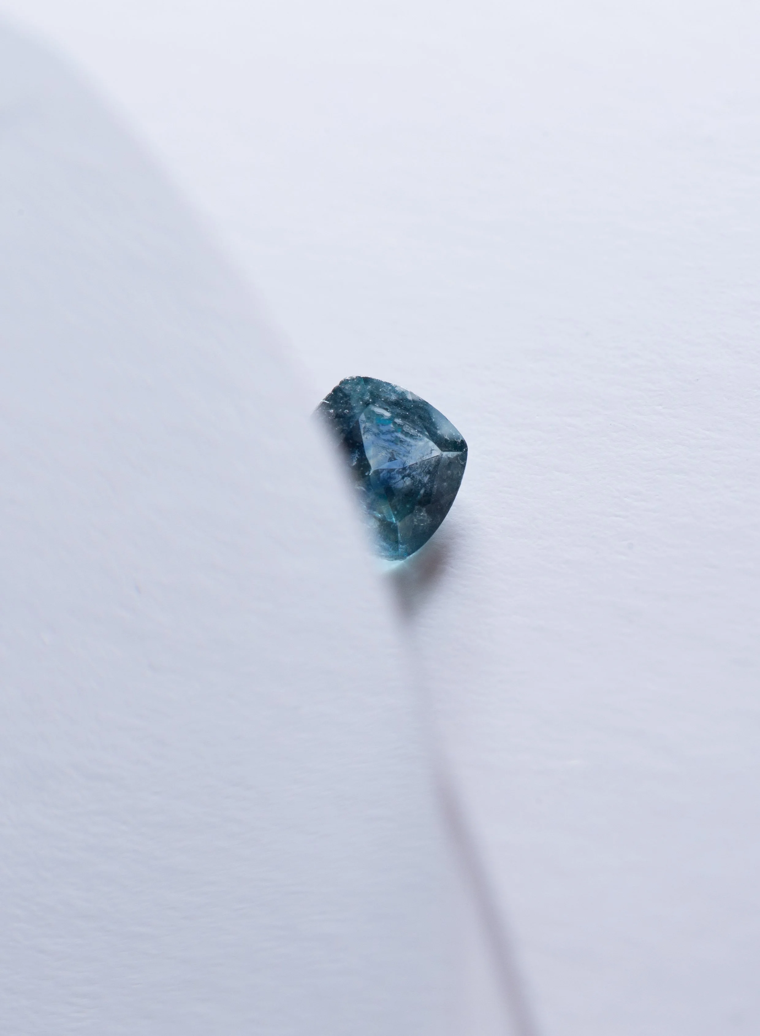 sapphire-blue-gemstone-jewellery-julia-bartsch.jpg