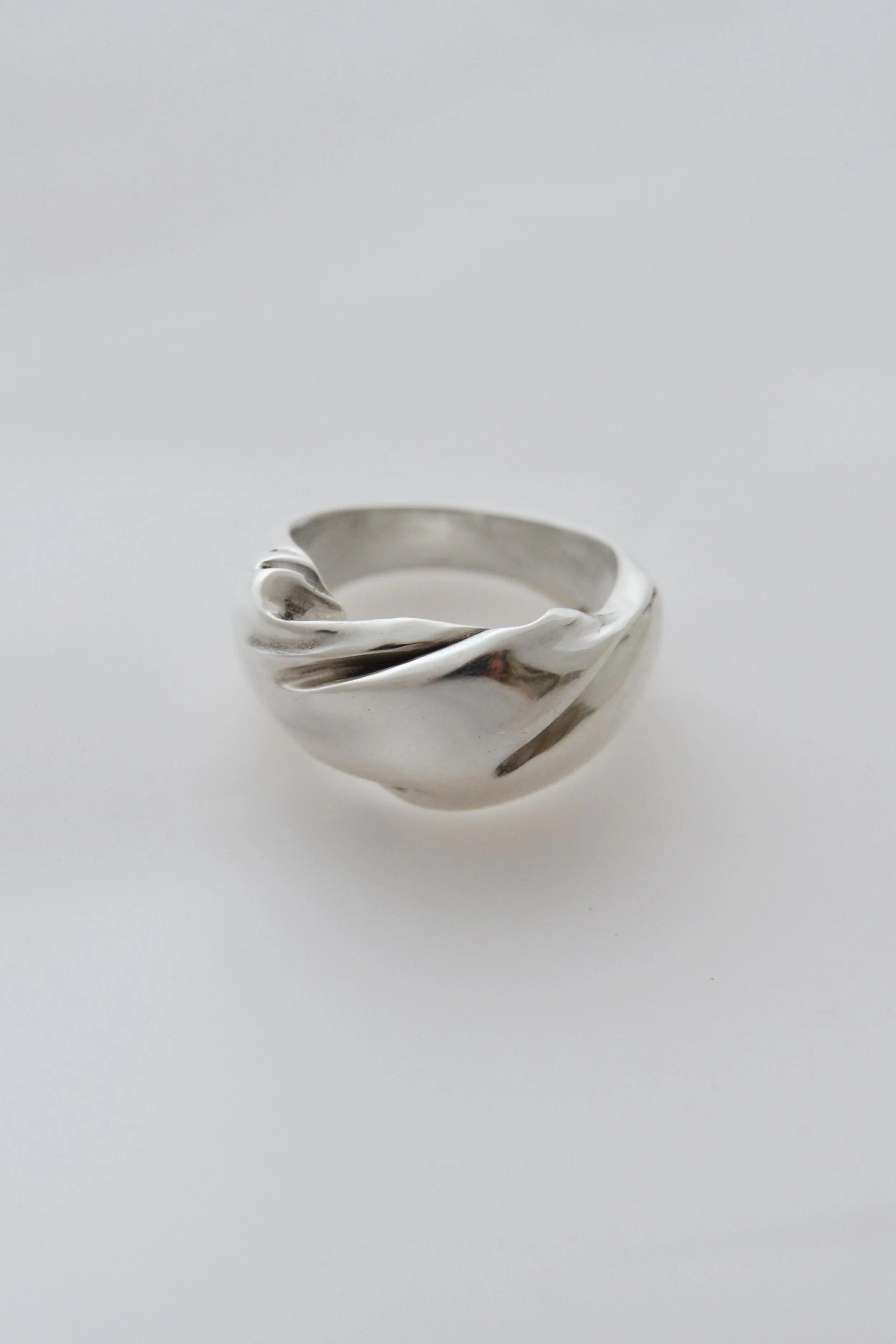 Julia-bartsch-jewellery-folded-edge-silver-ring-7.jpg