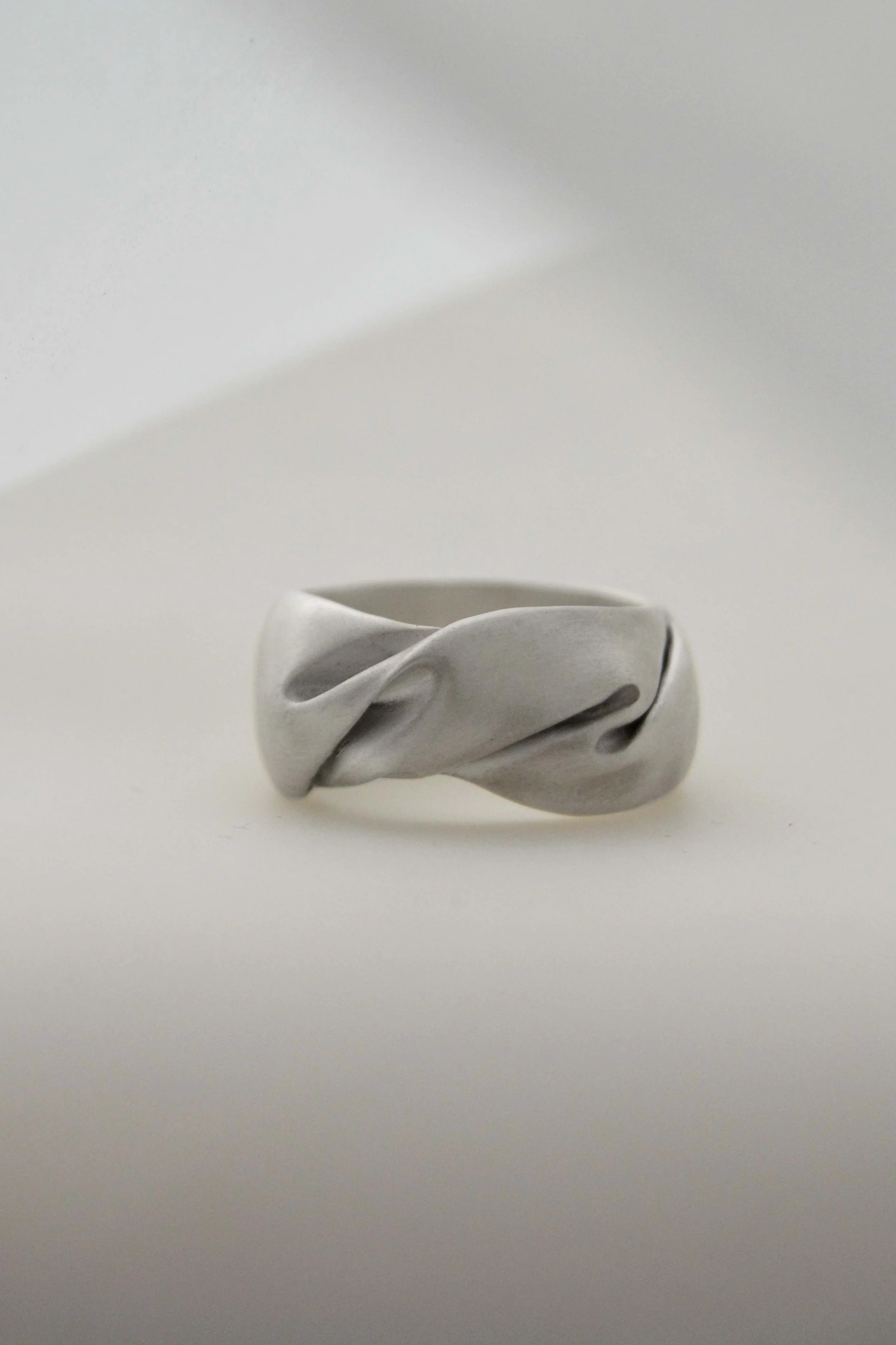 Julia-Bartsch-folded-ring-10.jpg
