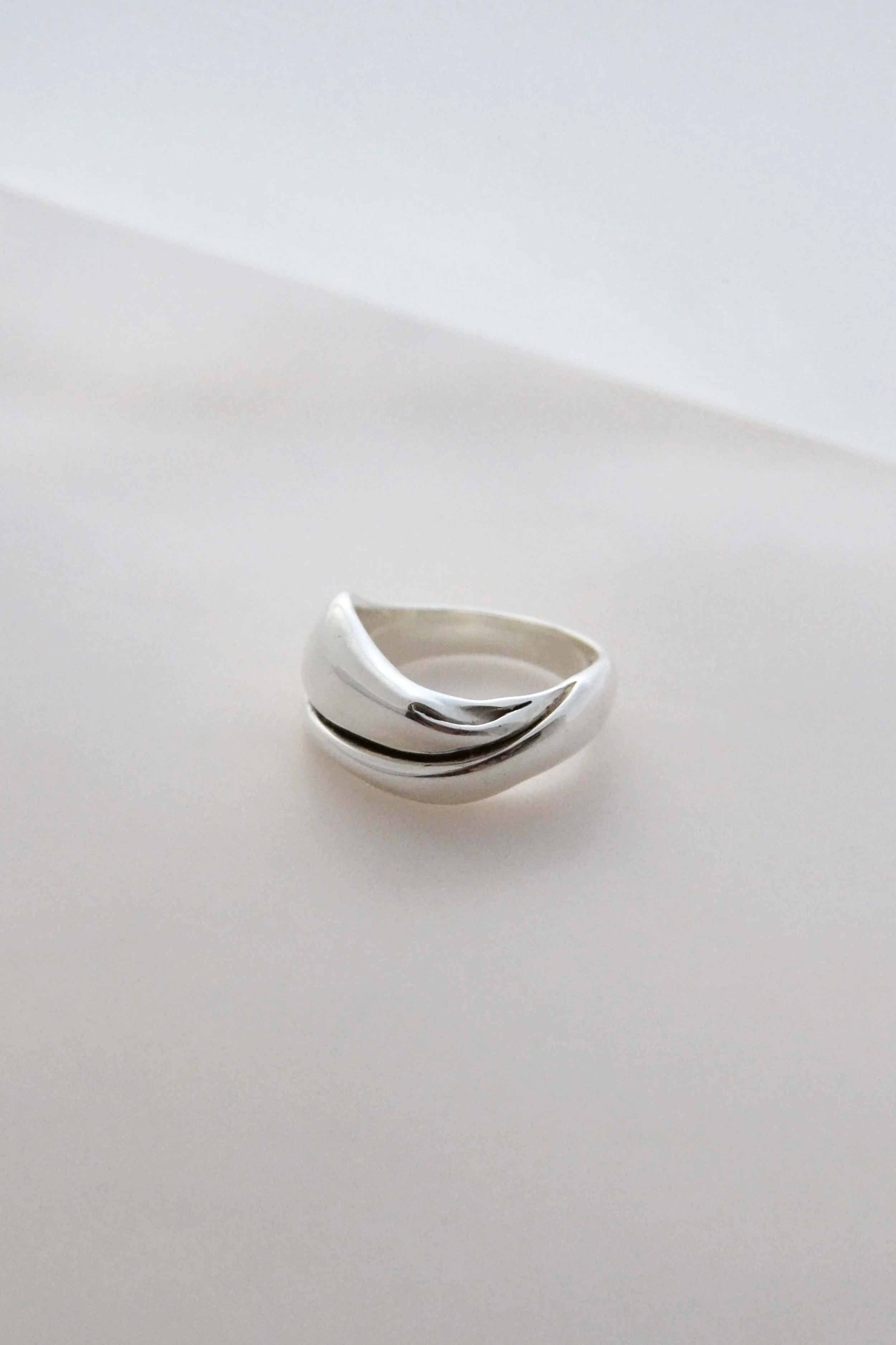 julia-bartsch-curved-ring-silver-WR5.jpg