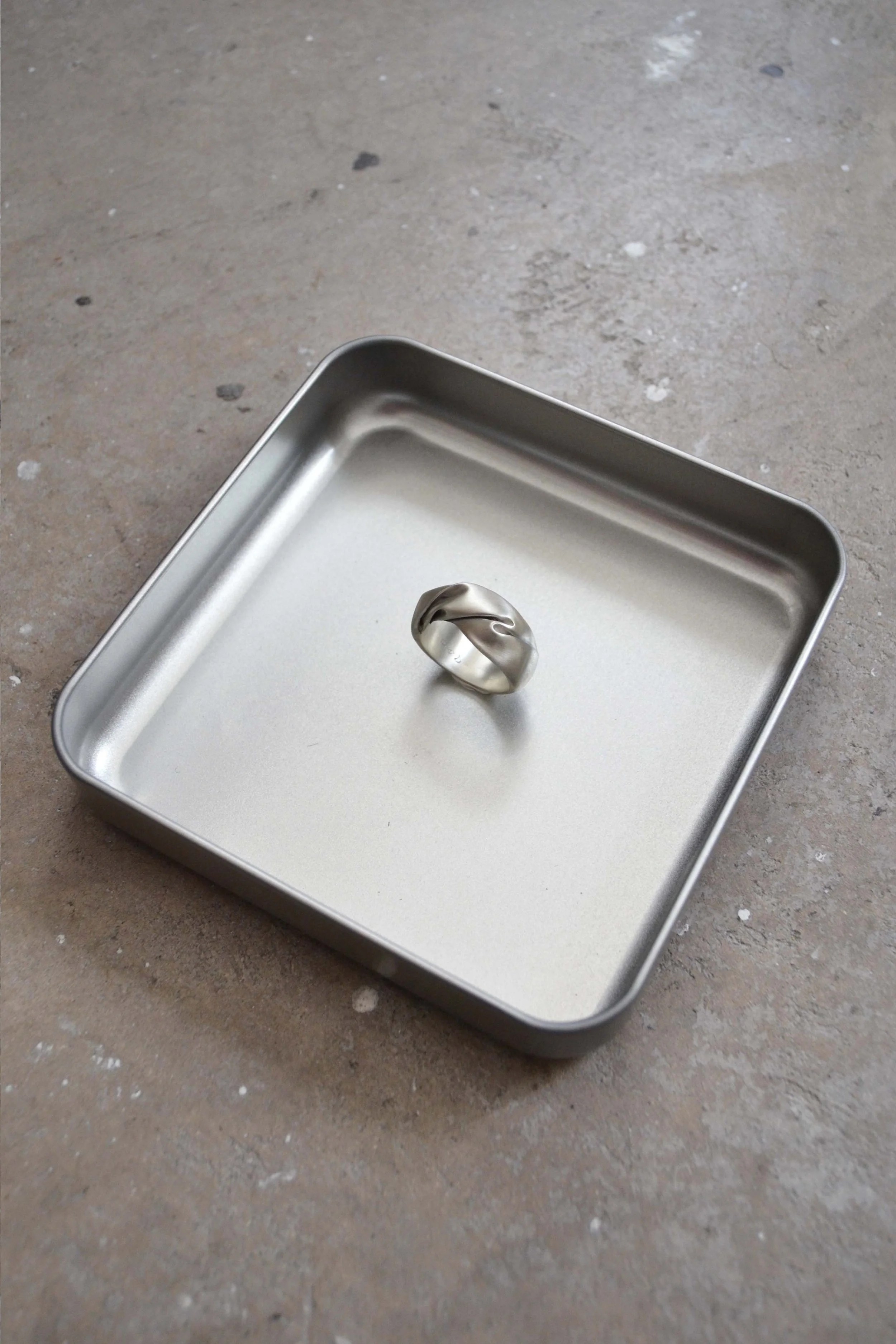 Julia-Bartsch-folded-ring-08.jpg
