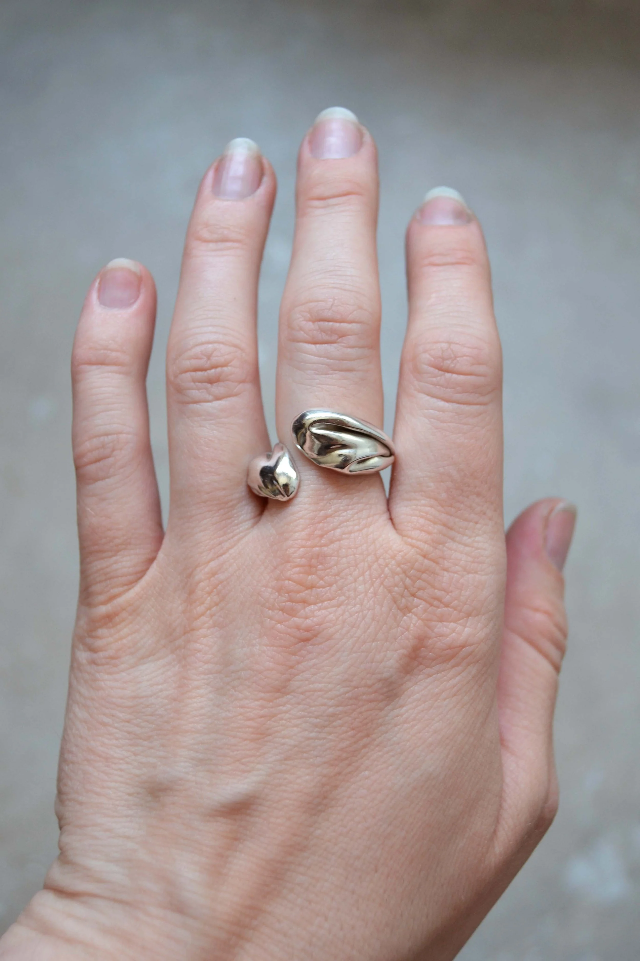 Julia-bartsch-jewellery-atelier-open-fold-ring-5.jpg